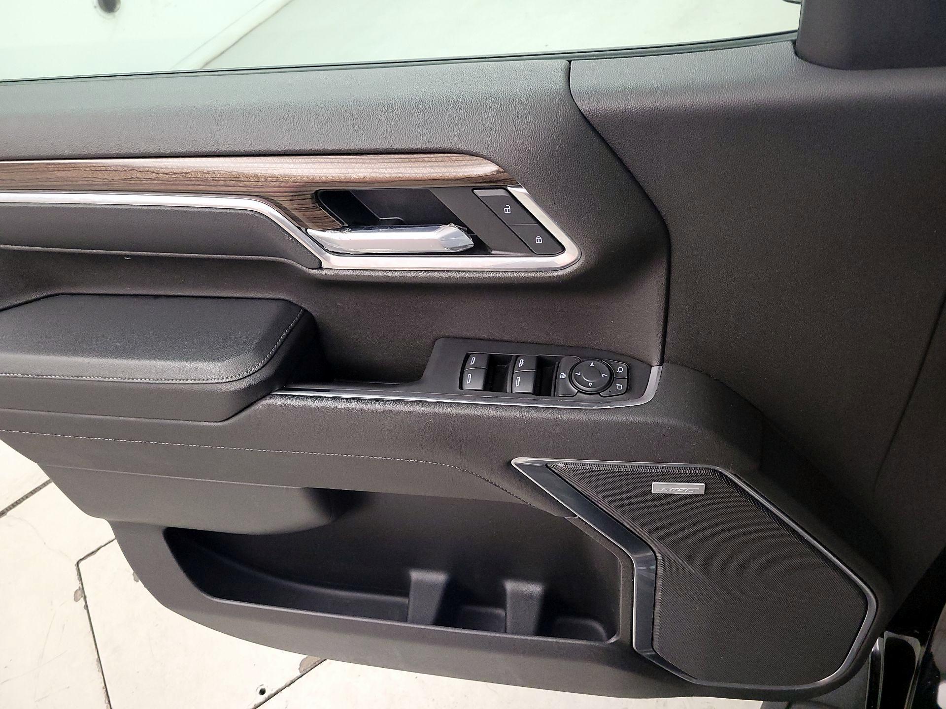 Thumbnail: 2022 Chevrolet Silverado 1500 - 12