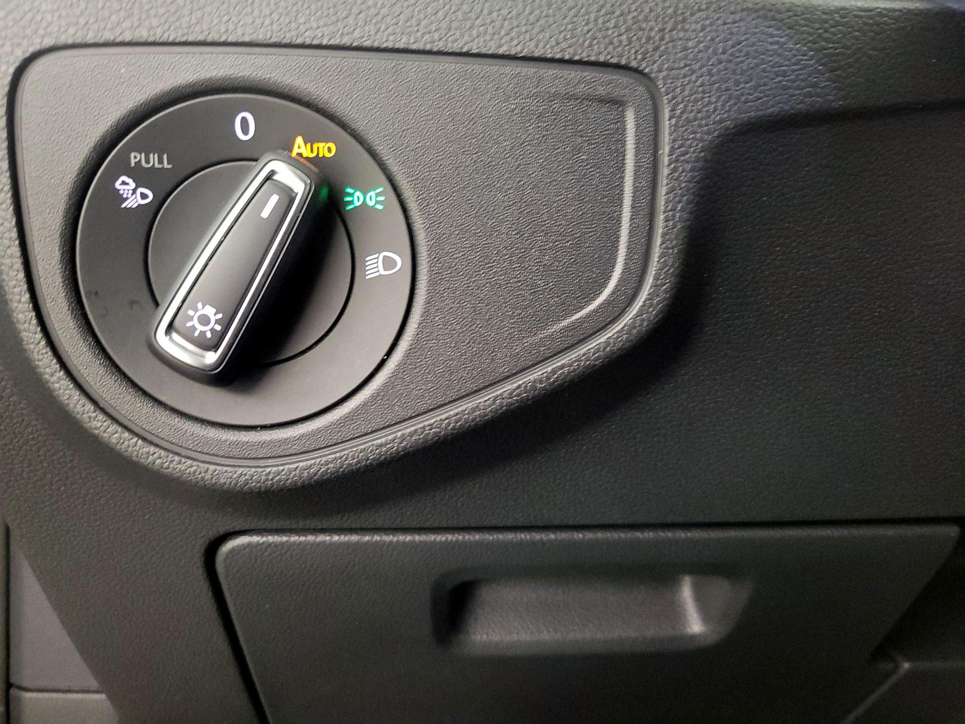 Thumbnail: 2022 Volkswagen Atlas - 13