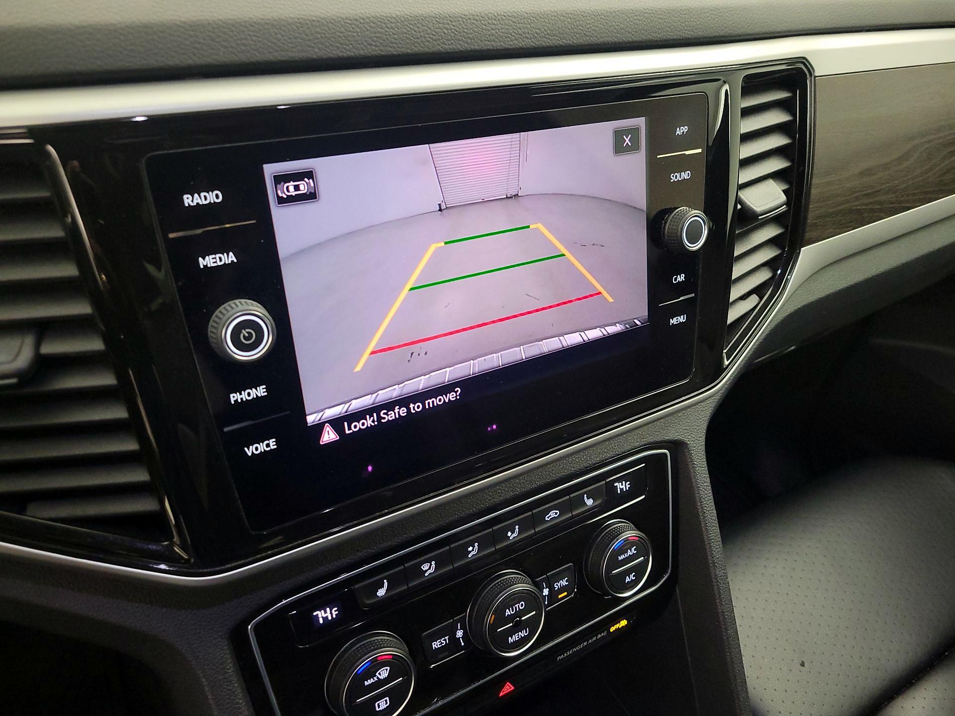 Thumbnail: 2022 Volkswagen Atlas - 14