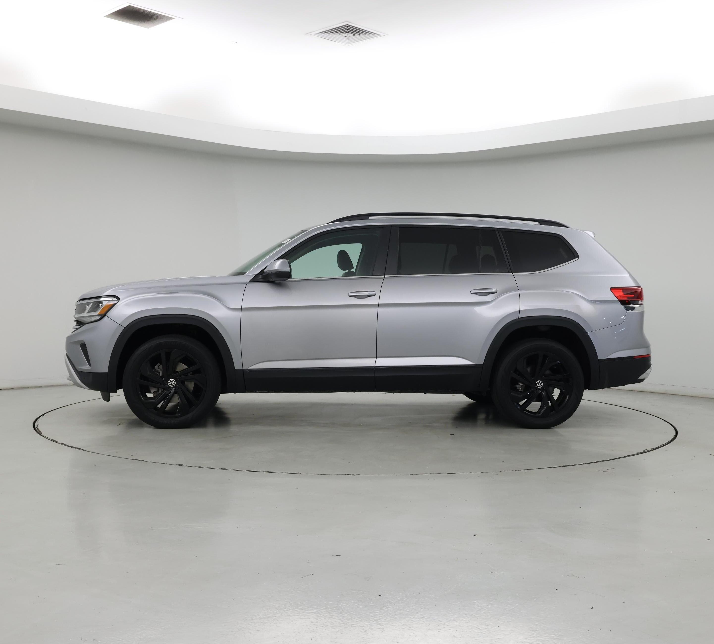 Thumbnail: 2022 Volkswagen Atlas - 3