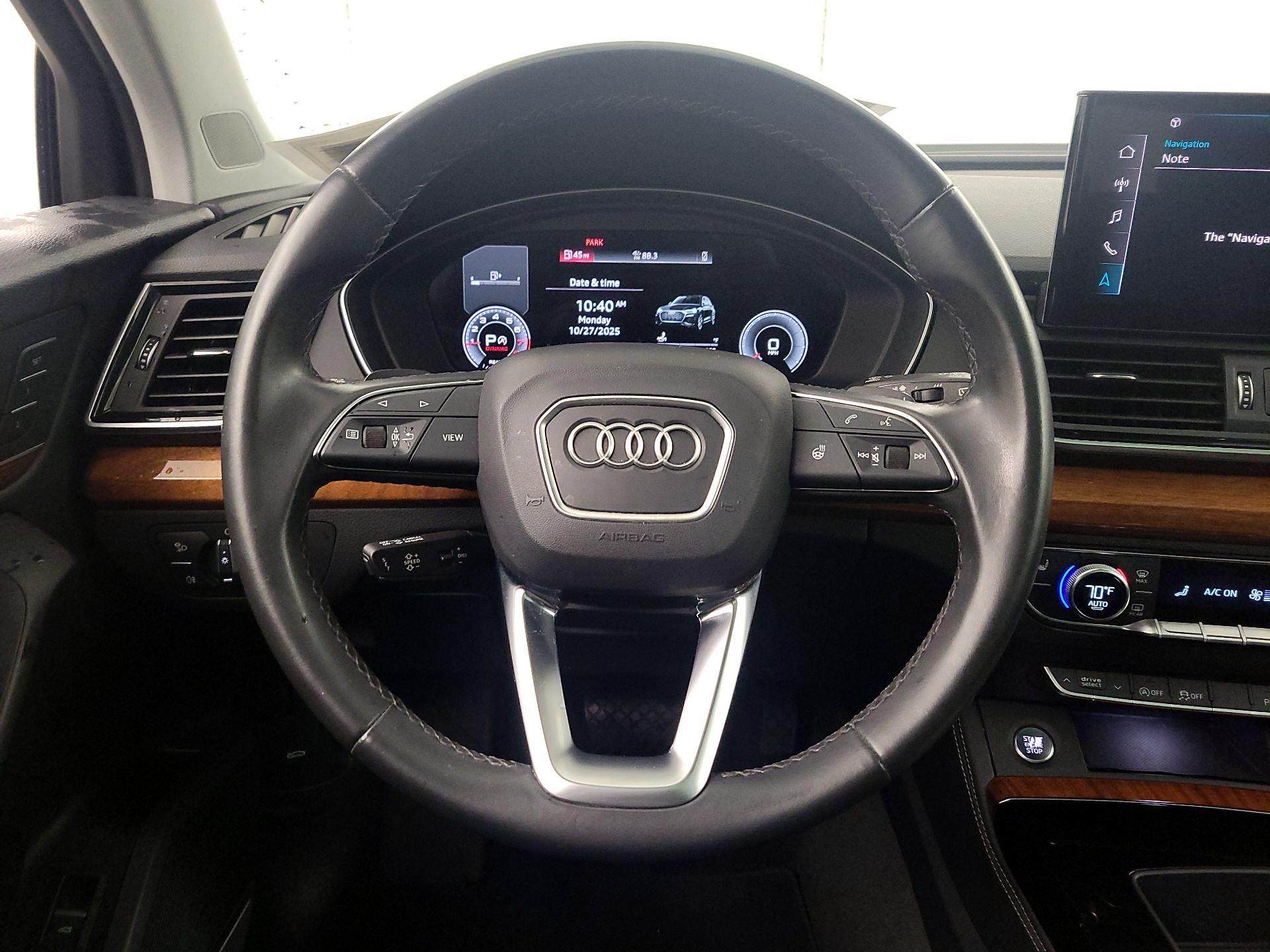 Thumbnail: 2023 Audi Q5 - 10