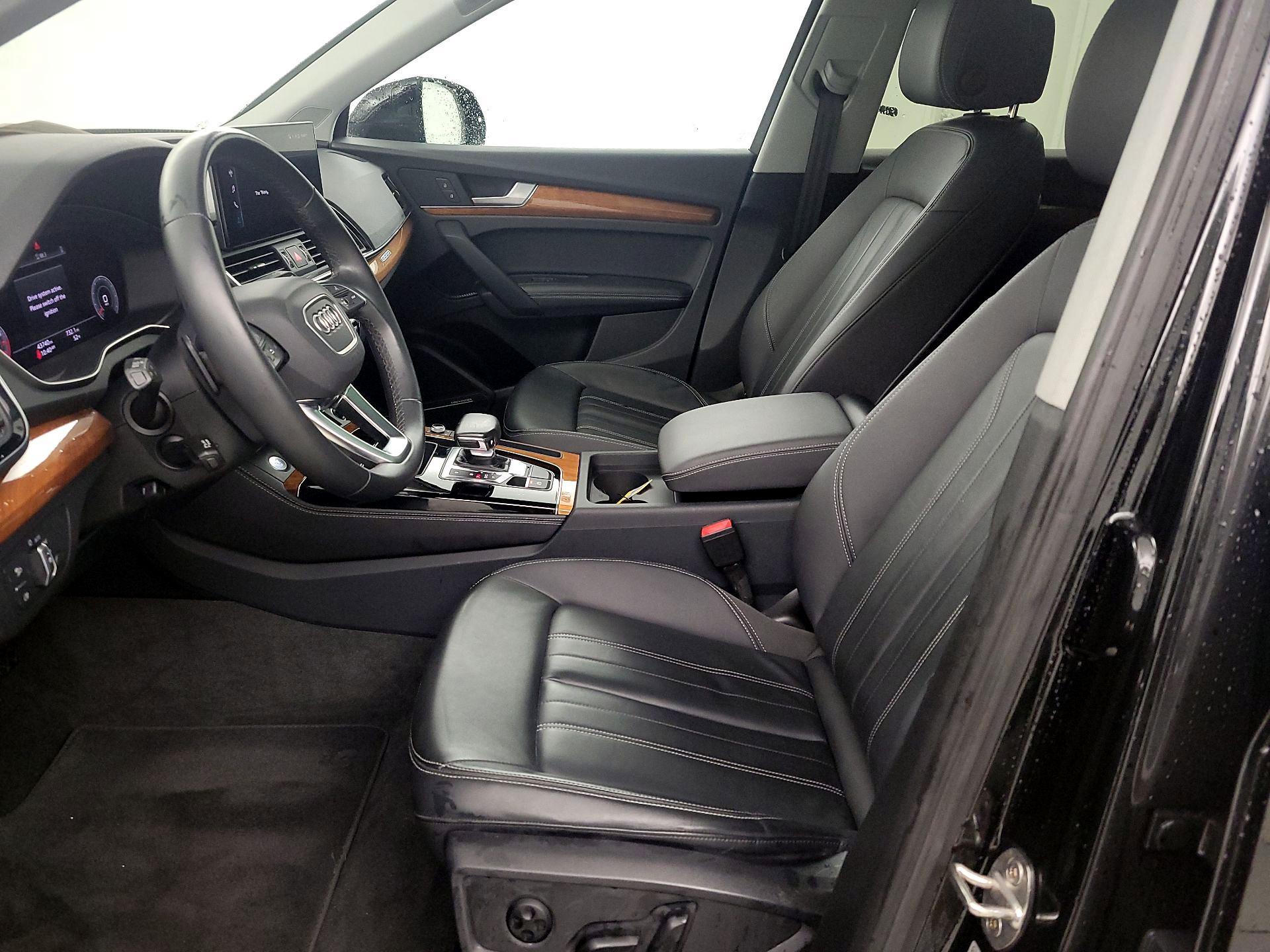 Thumbnail: 2023 Audi Q5 - 11