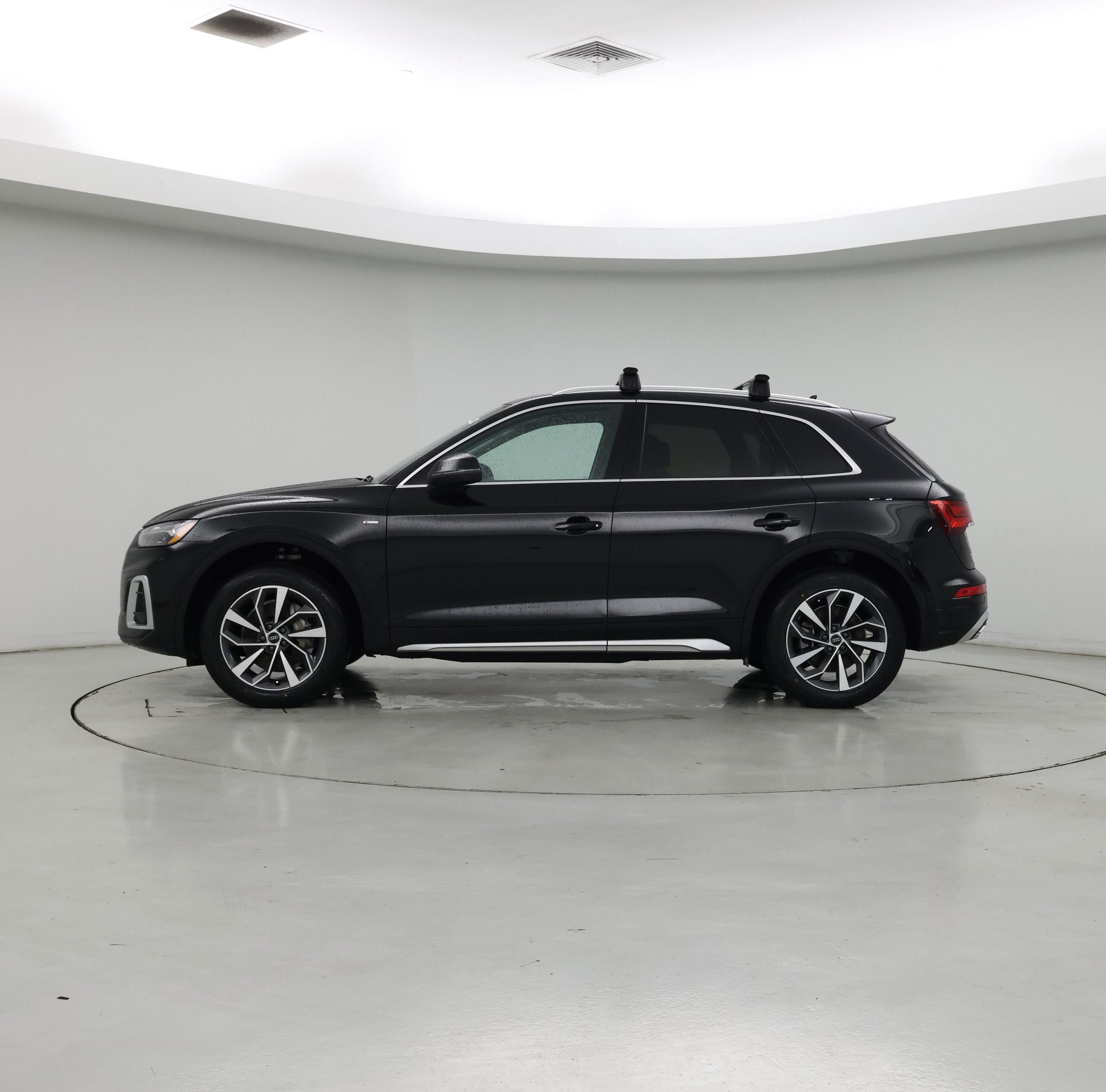 Thumbnail: 2023 Audi Q5 - 3