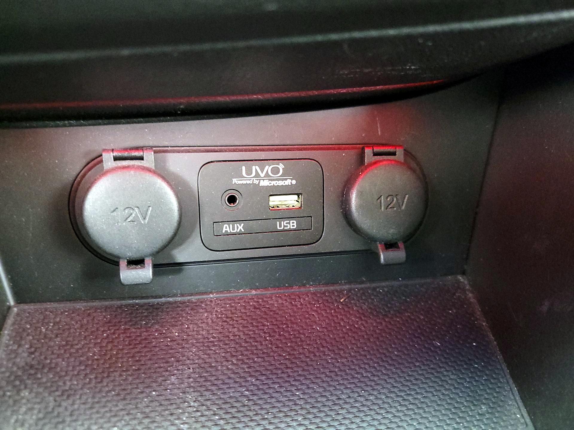 Thumbnail: 2015 Kia Optima - 18