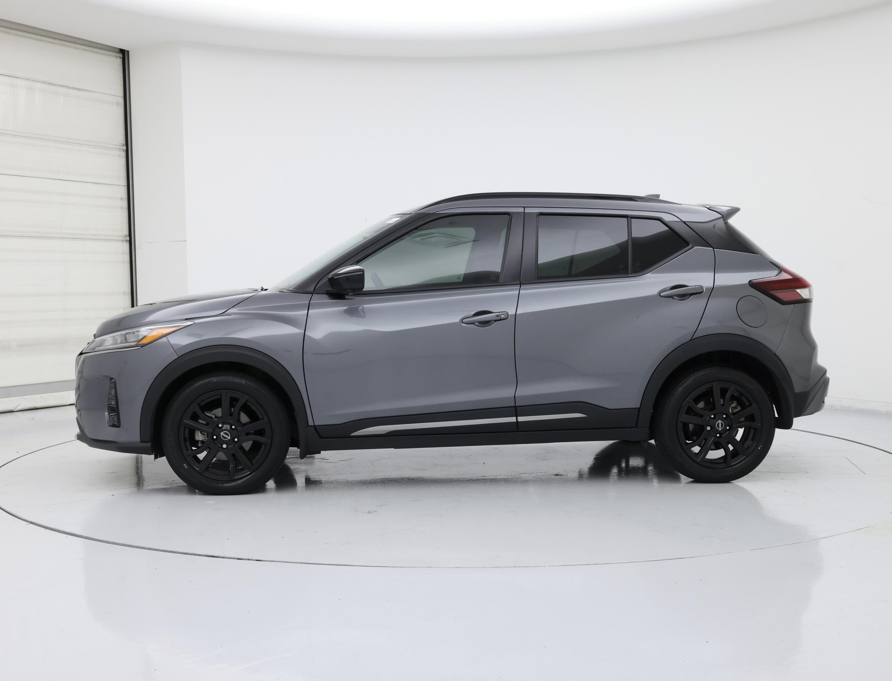 Thumbnail: 2024 Nissan Kicks - 3