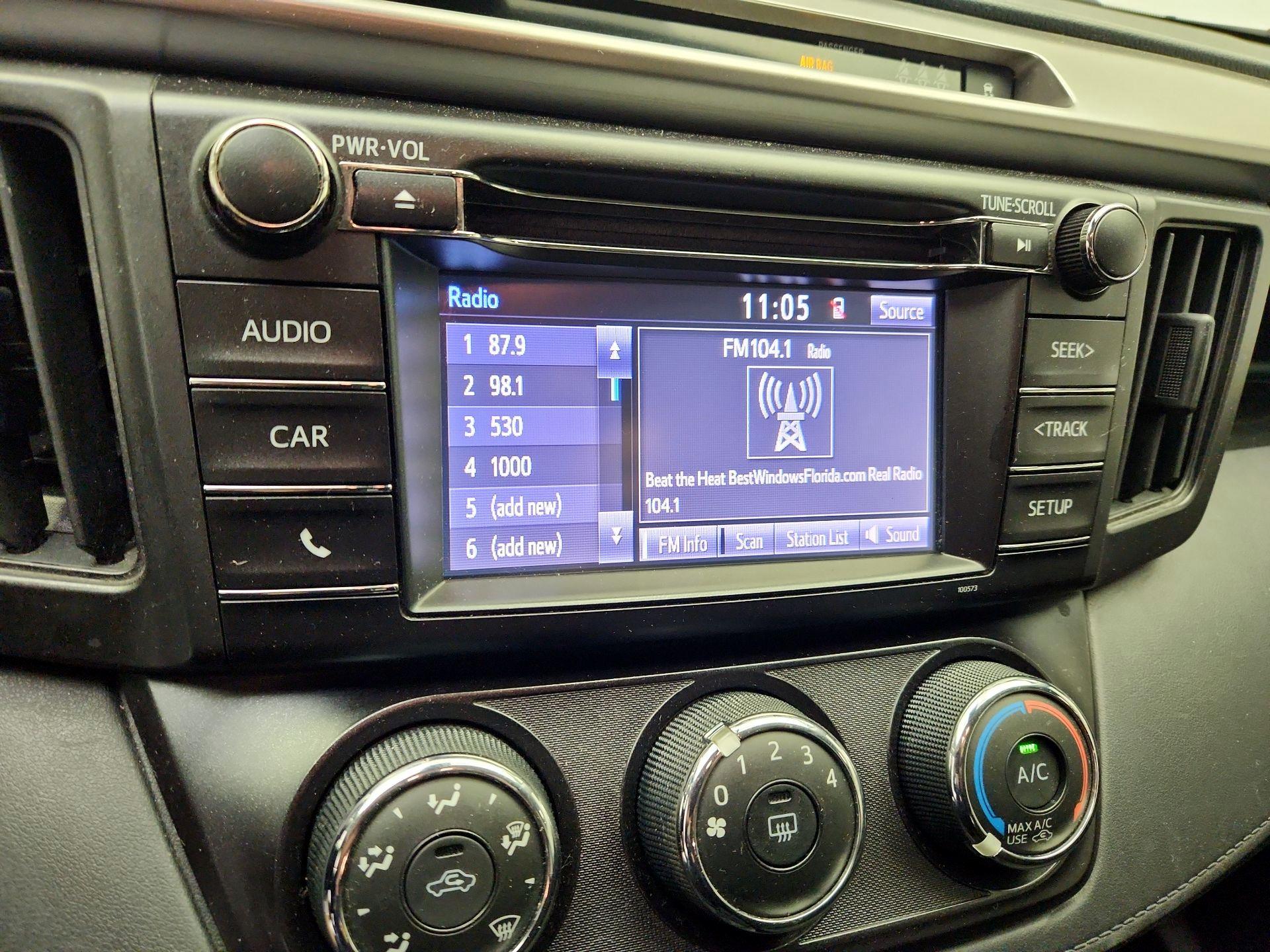 Thumbnail: 2018 Toyota RAV4 - 15