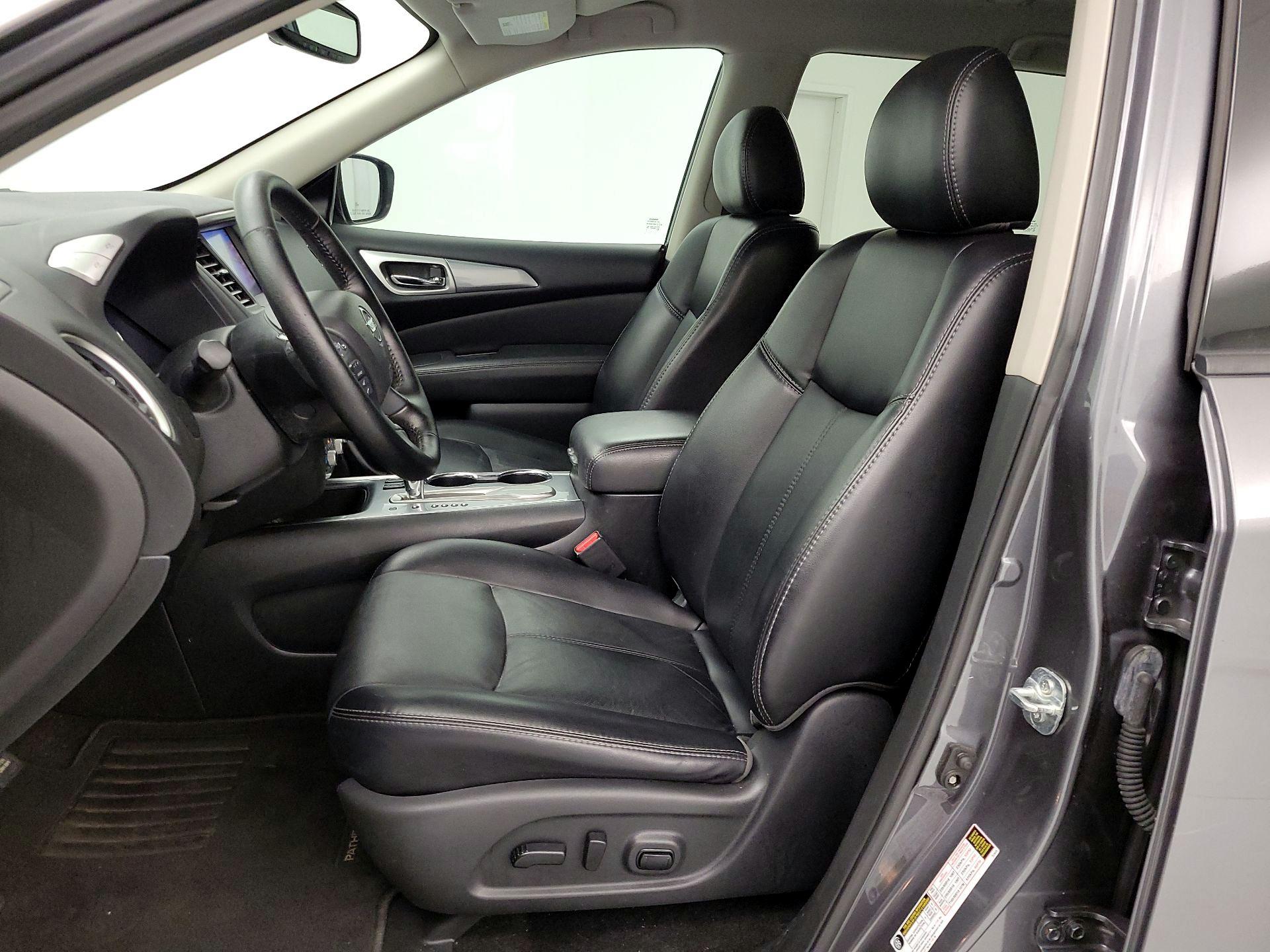 Thumbnail: 2019 Nissan Pathfinder - 11