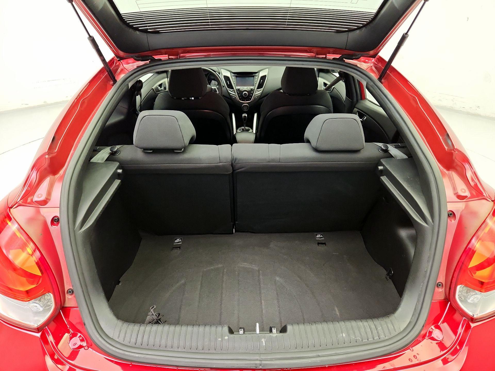 Thumbnail: 2015 Hyundai Veloster - 20