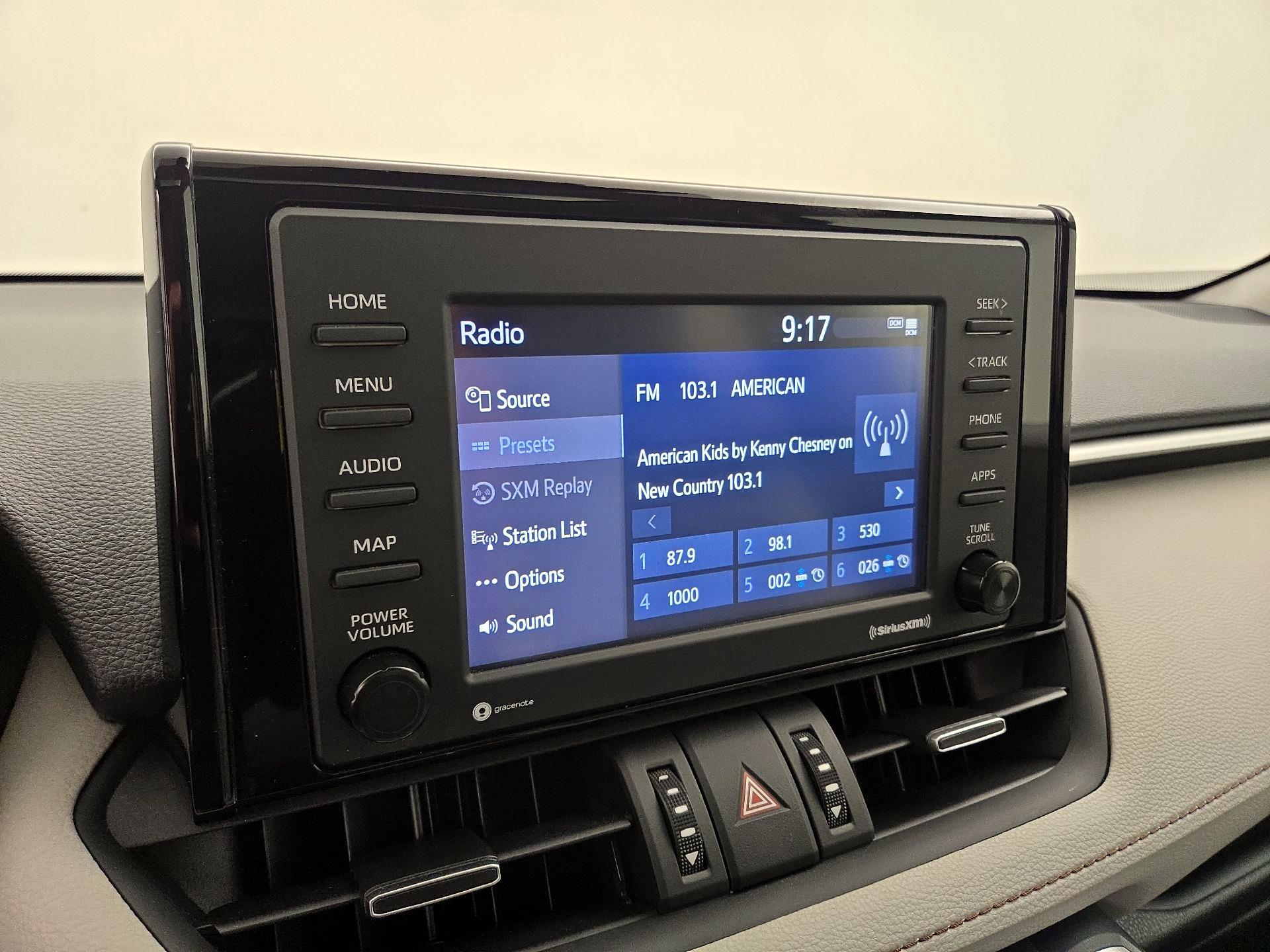 Thumbnail: 2021 Toyota RAV4 - 15