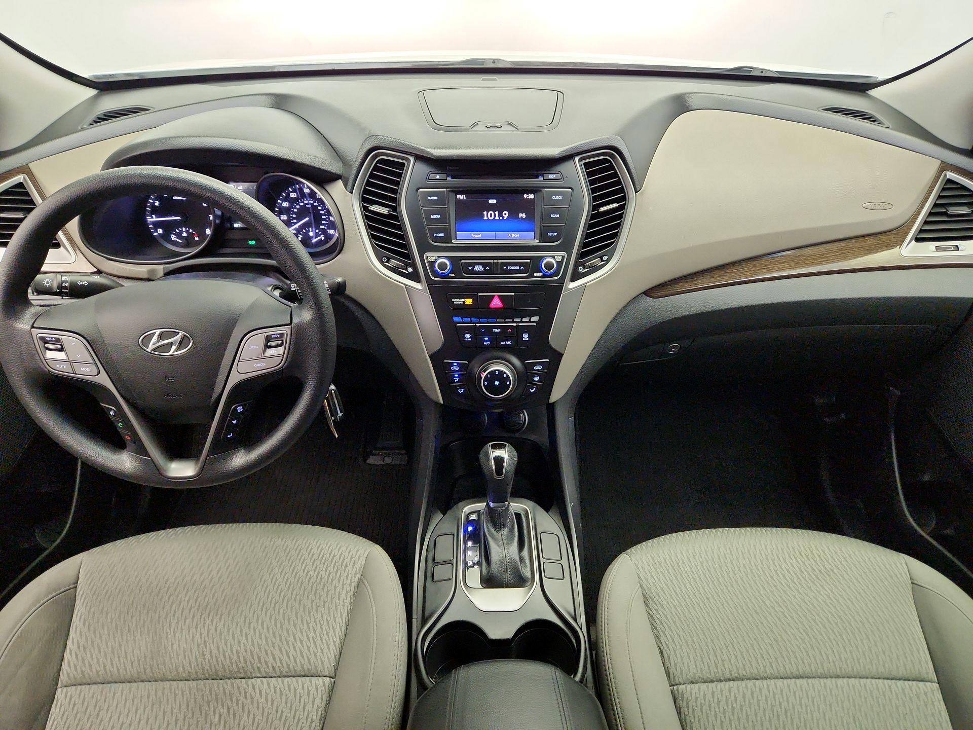 Thumbnail: 2018 Hyundai Santa Fe - 9