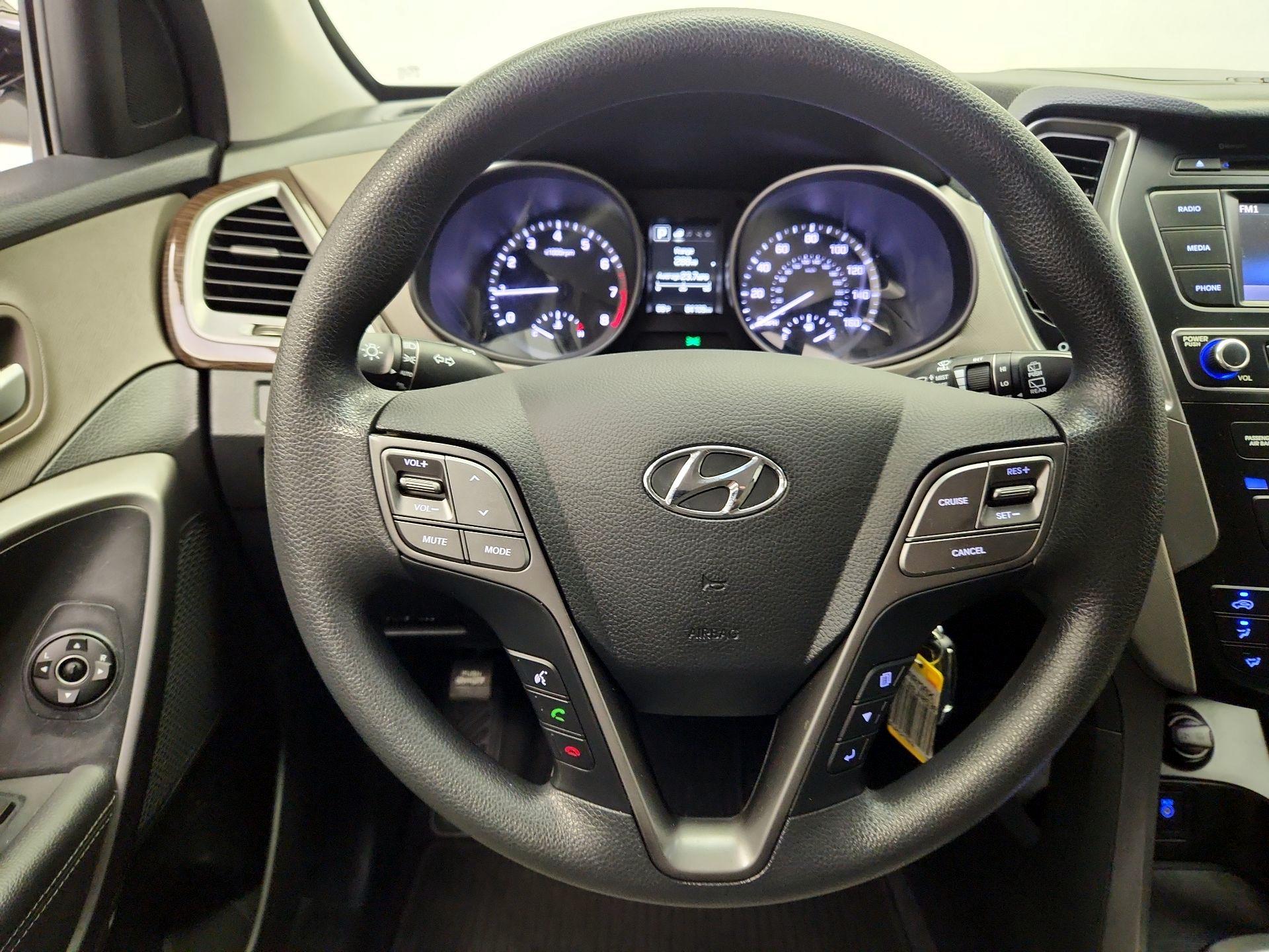 Thumbnail: 2018 Hyundai Santa Fe - 10