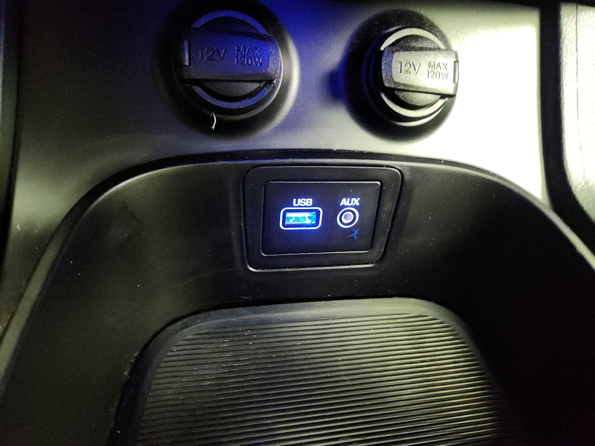 Thumbnail: 2018 Hyundai Santa Fe - 18