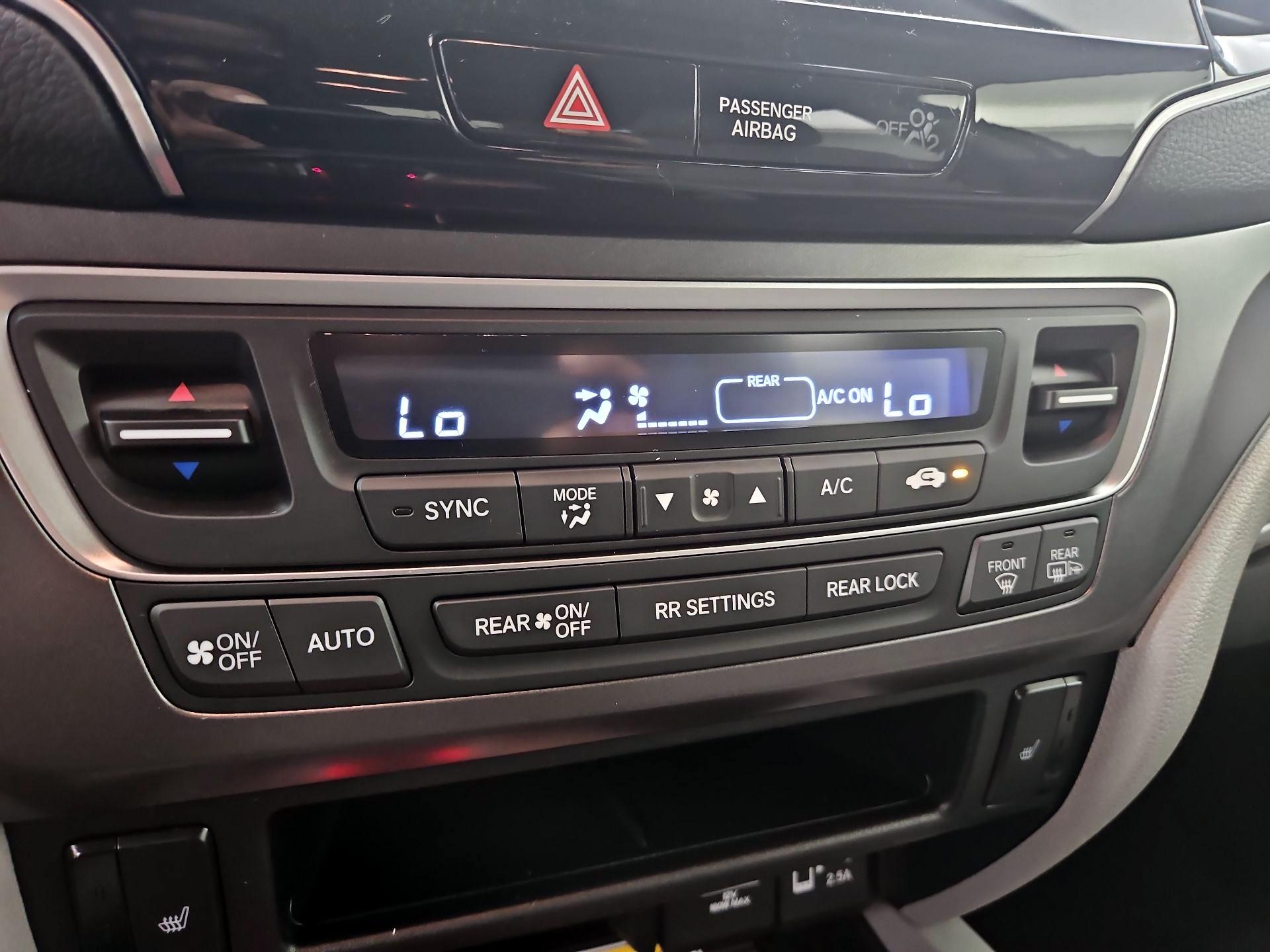 Thumbnail: 2022 Honda Pilot - 16