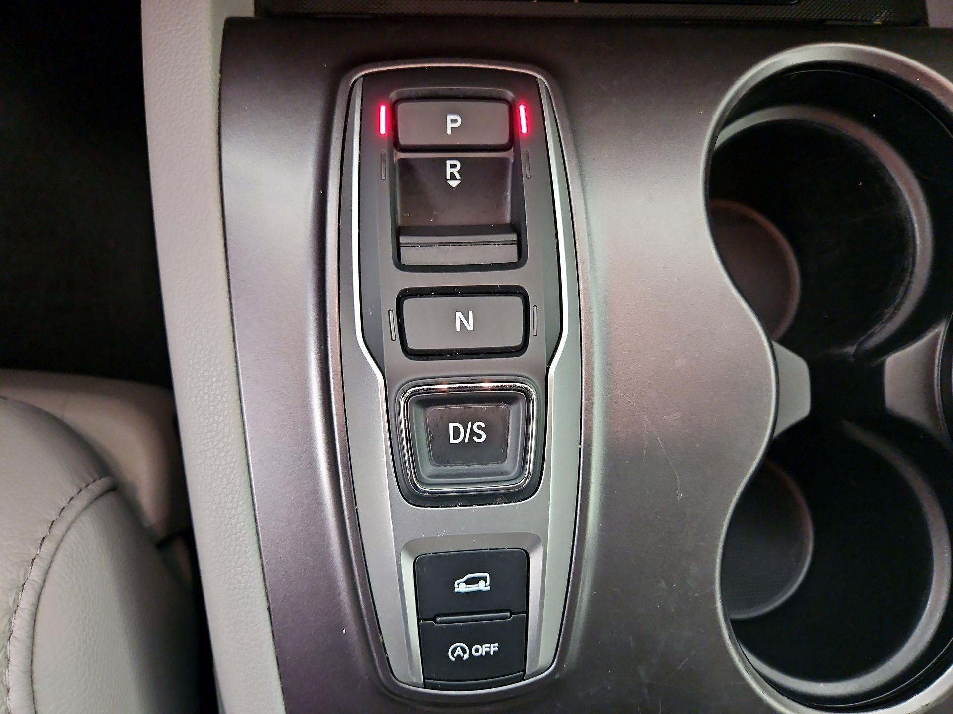 Thumbnail: 2022 Honda Pilot - 17