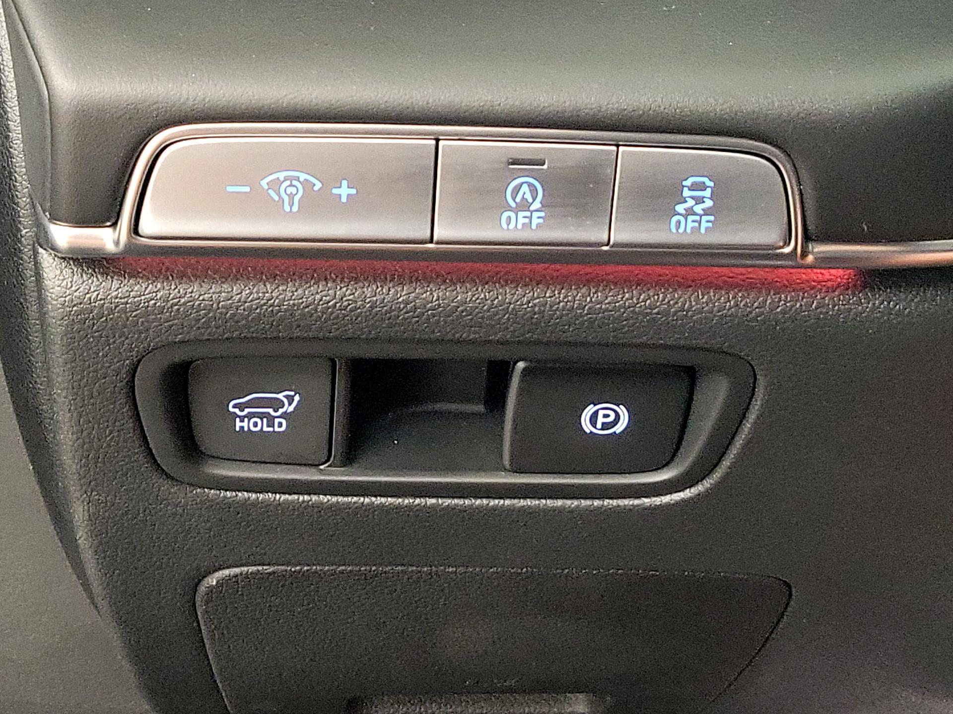 Thumbnail: 2022 Genesis GV80 - 13