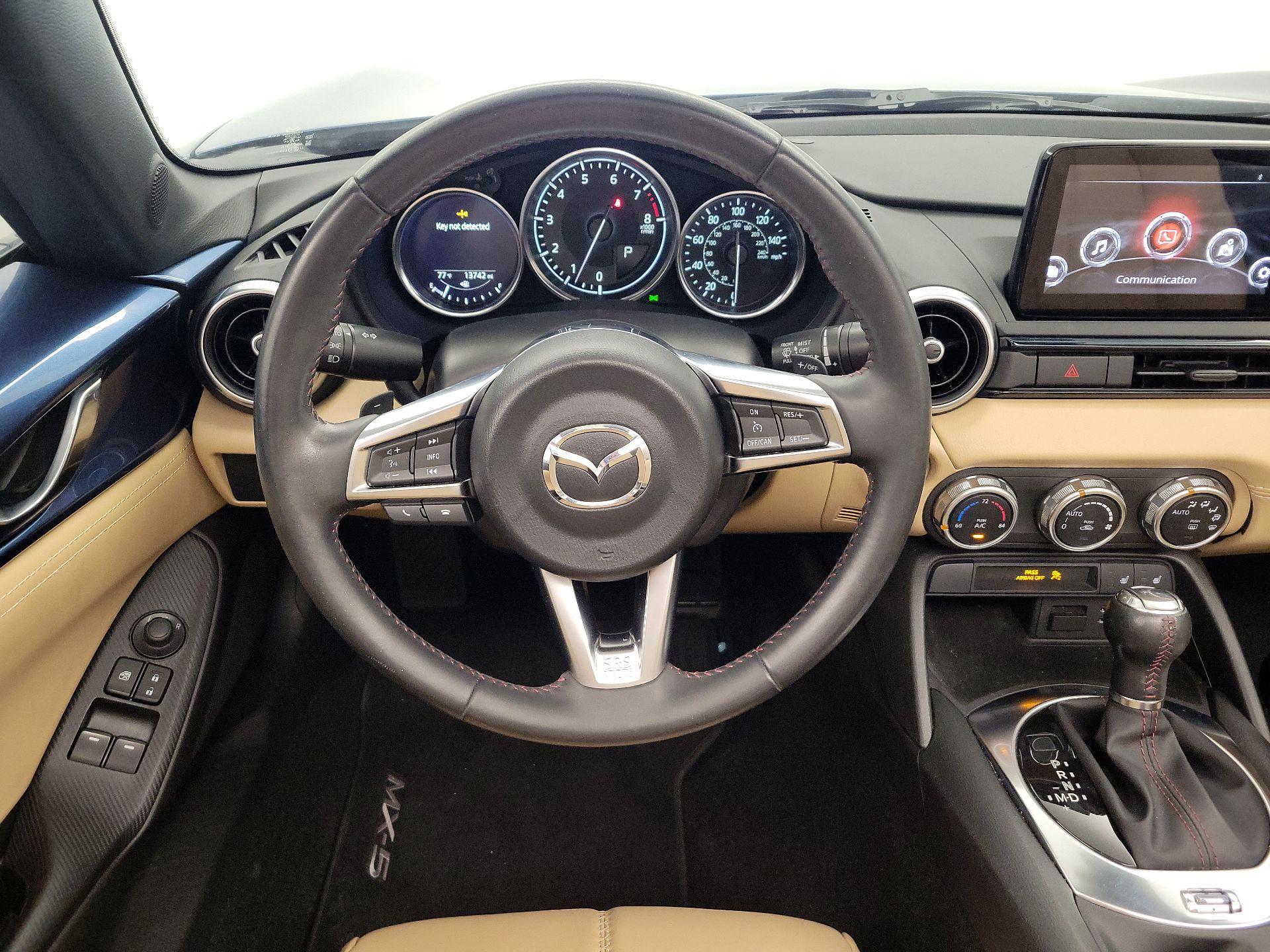 Thumbnail: 2019 Mazda MX-5 Miata - 10