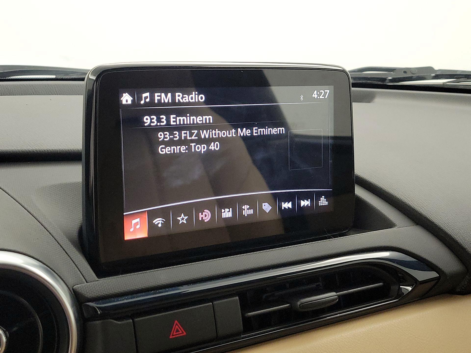 Thumbnail: 2019 Mazda MX-5 Miata - 16