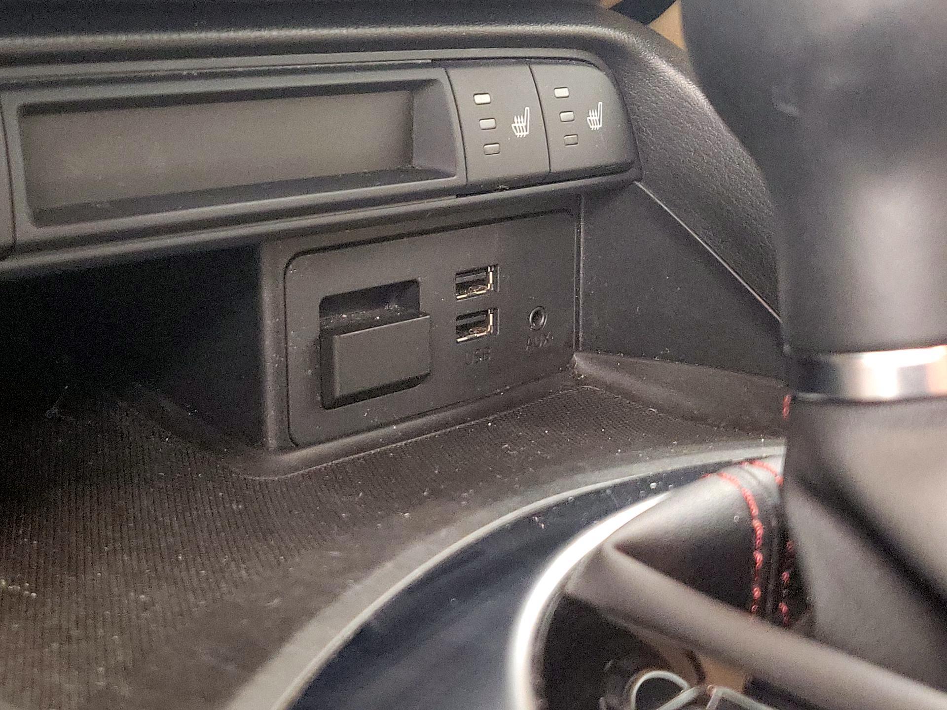 Thumbnail: 2019 Mazda MX-5 Miata - 19