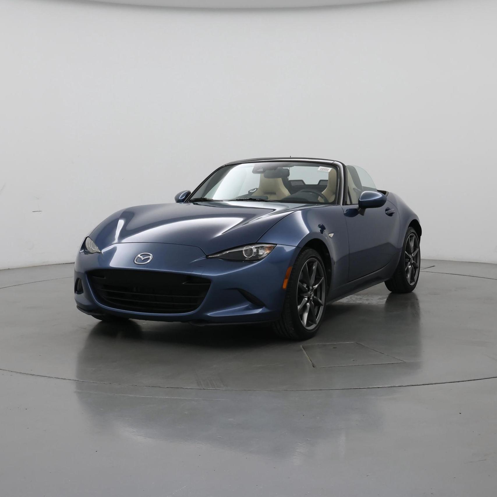 Thumbnail: 2019 Mazda MX-5 Miata - 4