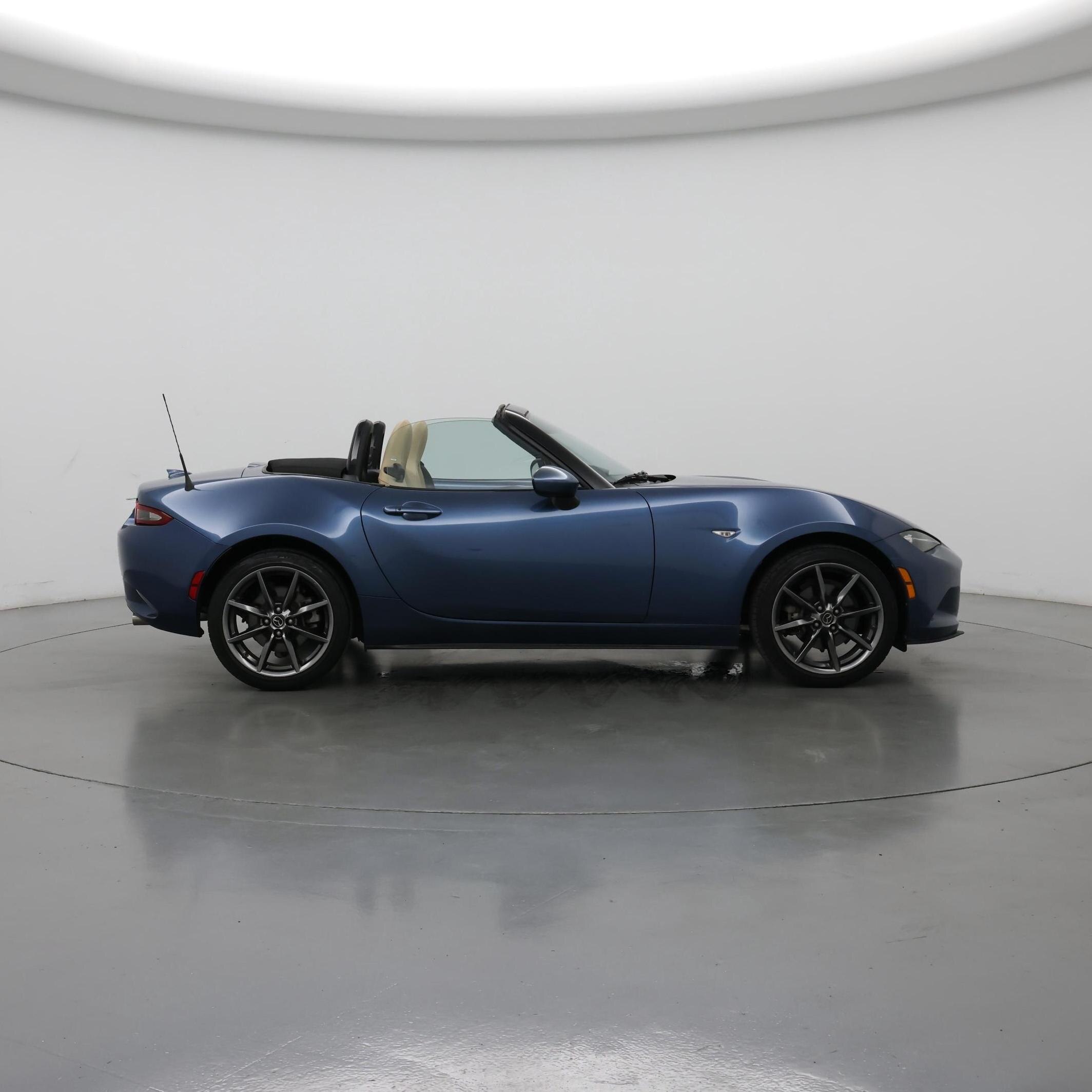 Thumbnail: 2019 Mazda MX-5 Miata - 7