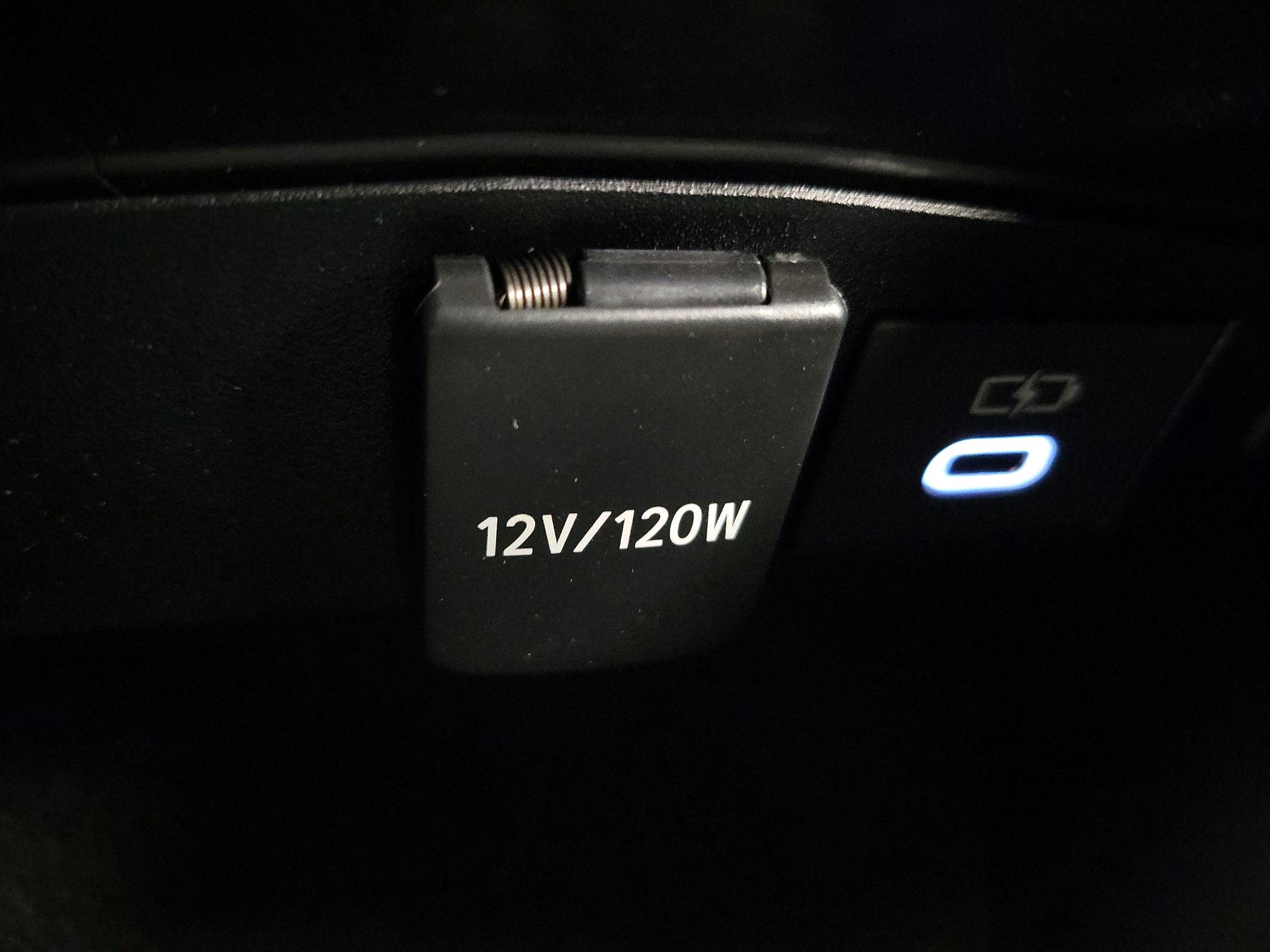 Thumbnail: 2025 Toyota Corolla - 19