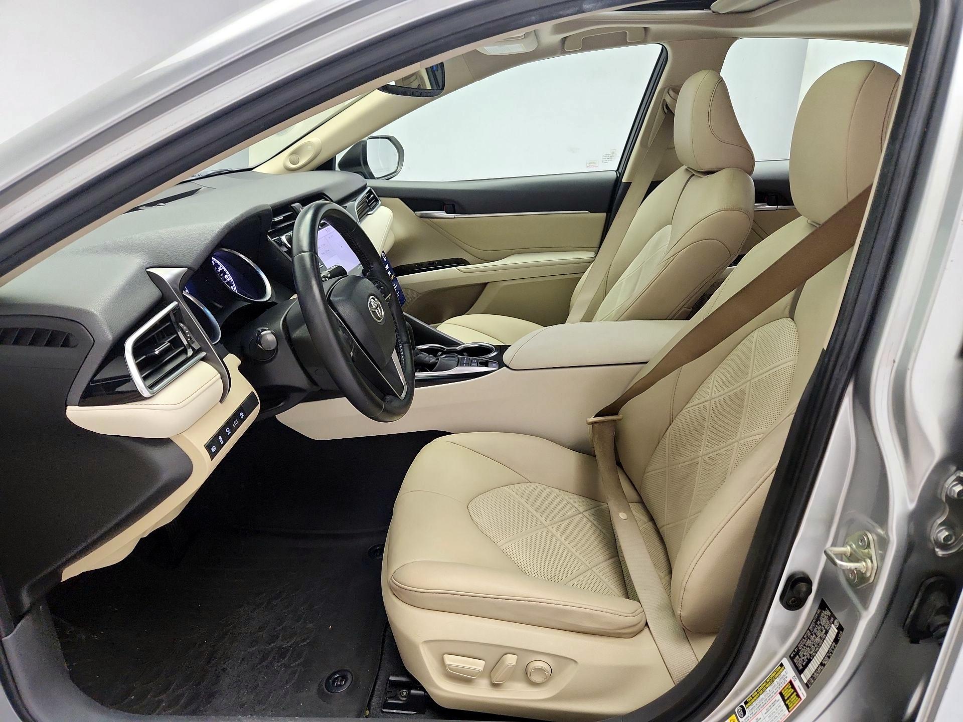 Thumbnail: 2018 Toyota Camry - 11