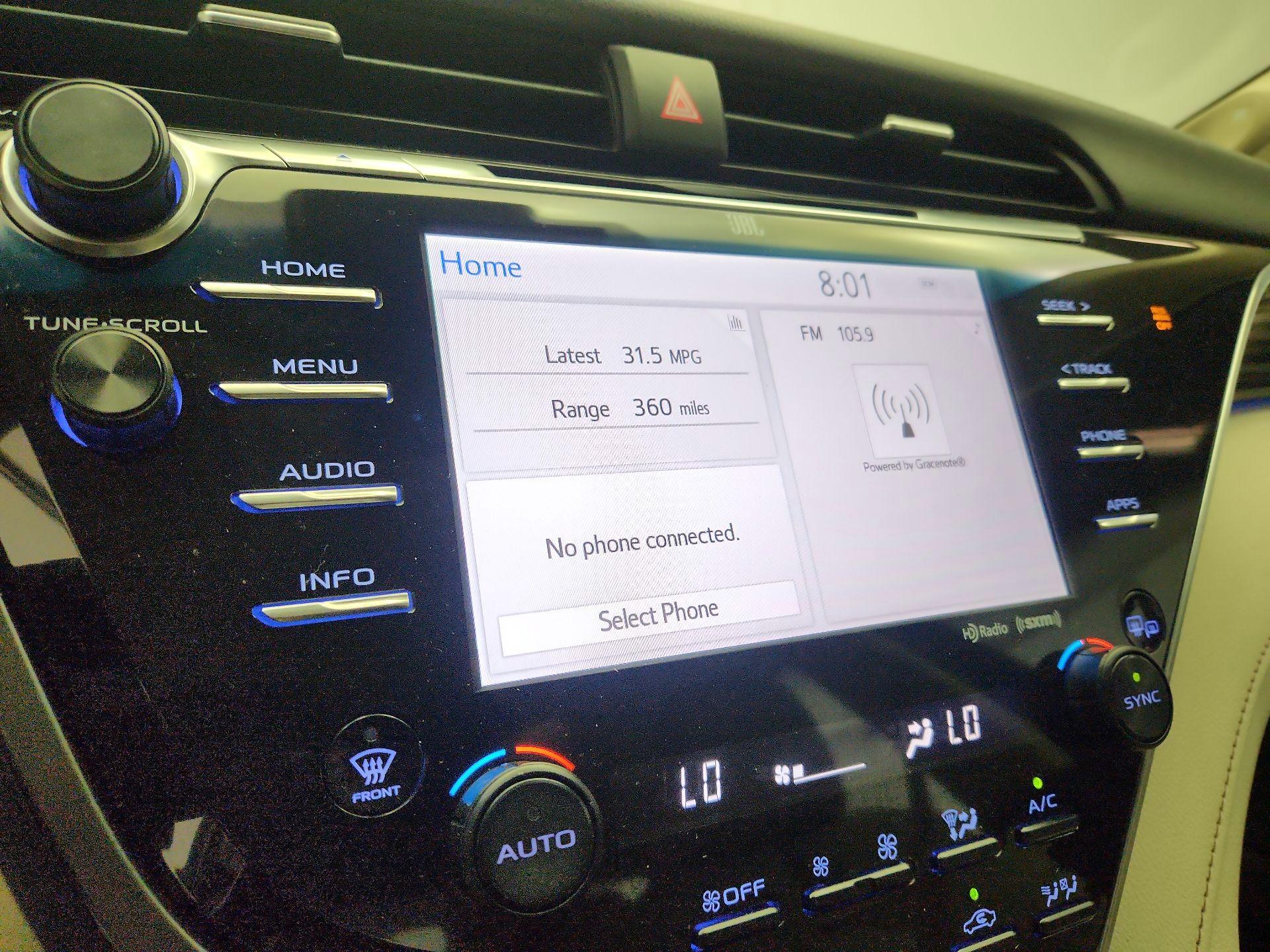 Thumbnail: 2018 Toyota Camry - 15