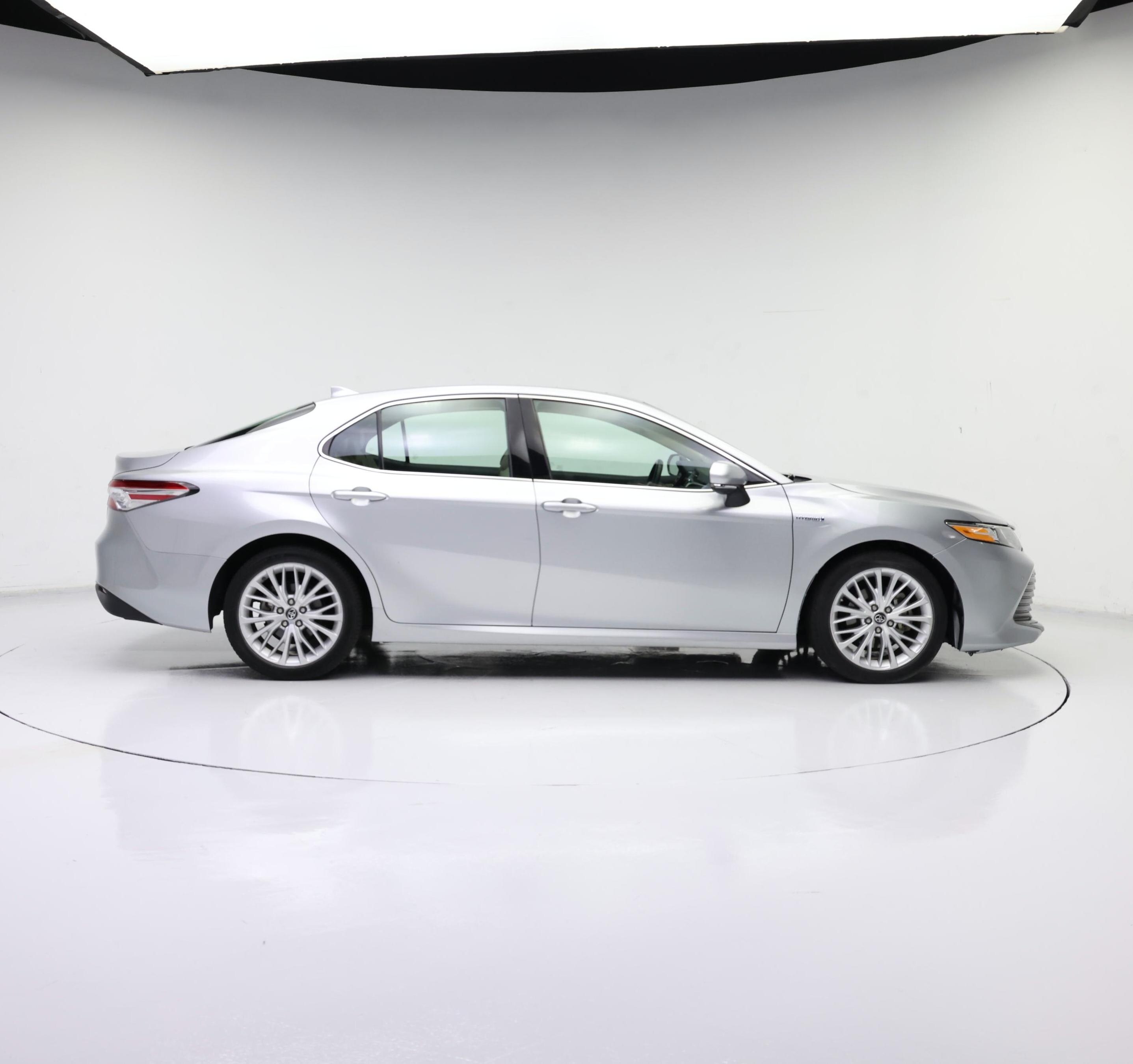 Thumbnail: 2018 Toyota Camry - 7