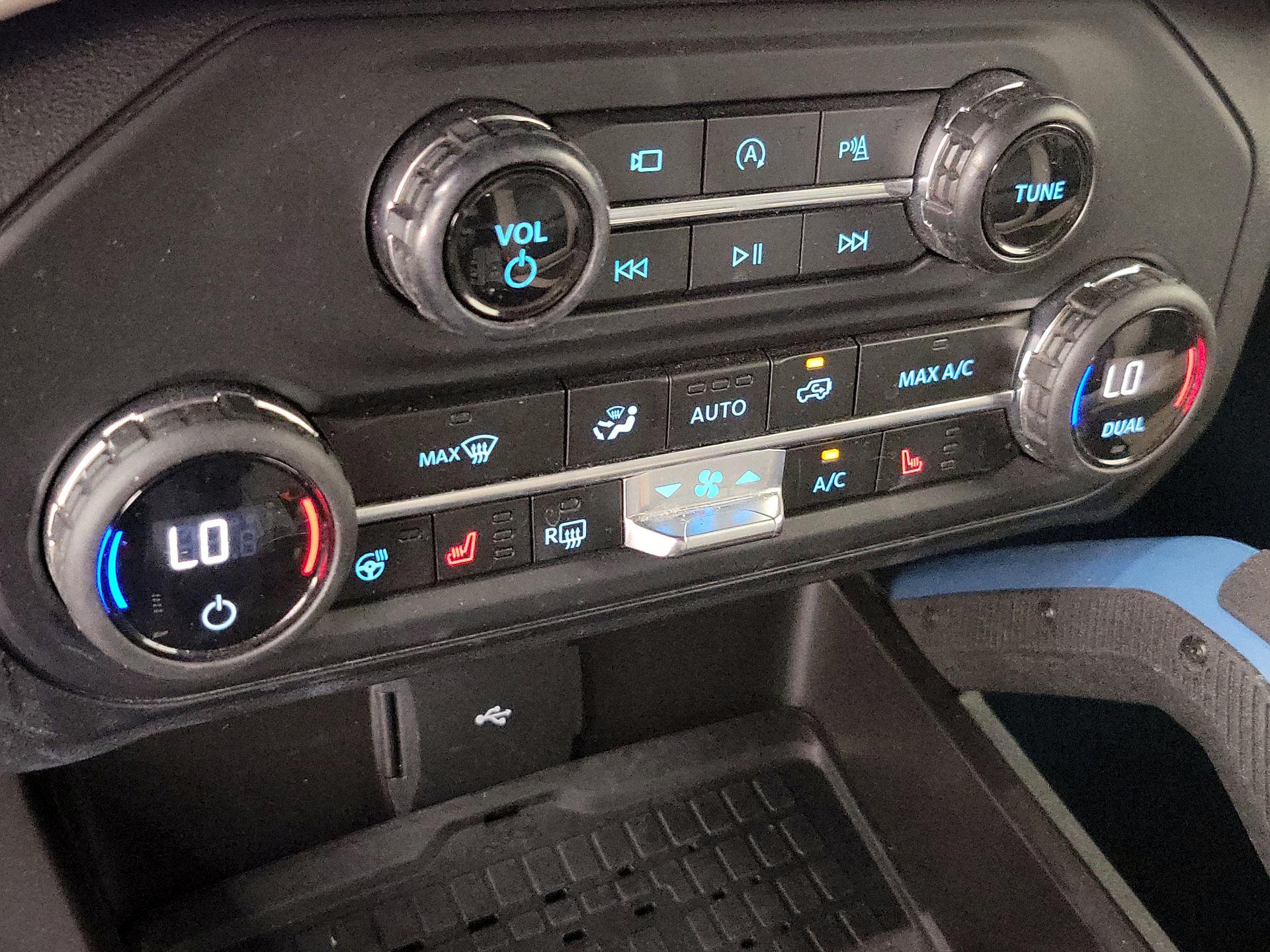 Thumbnail: 2024 Ford Bronco - 17