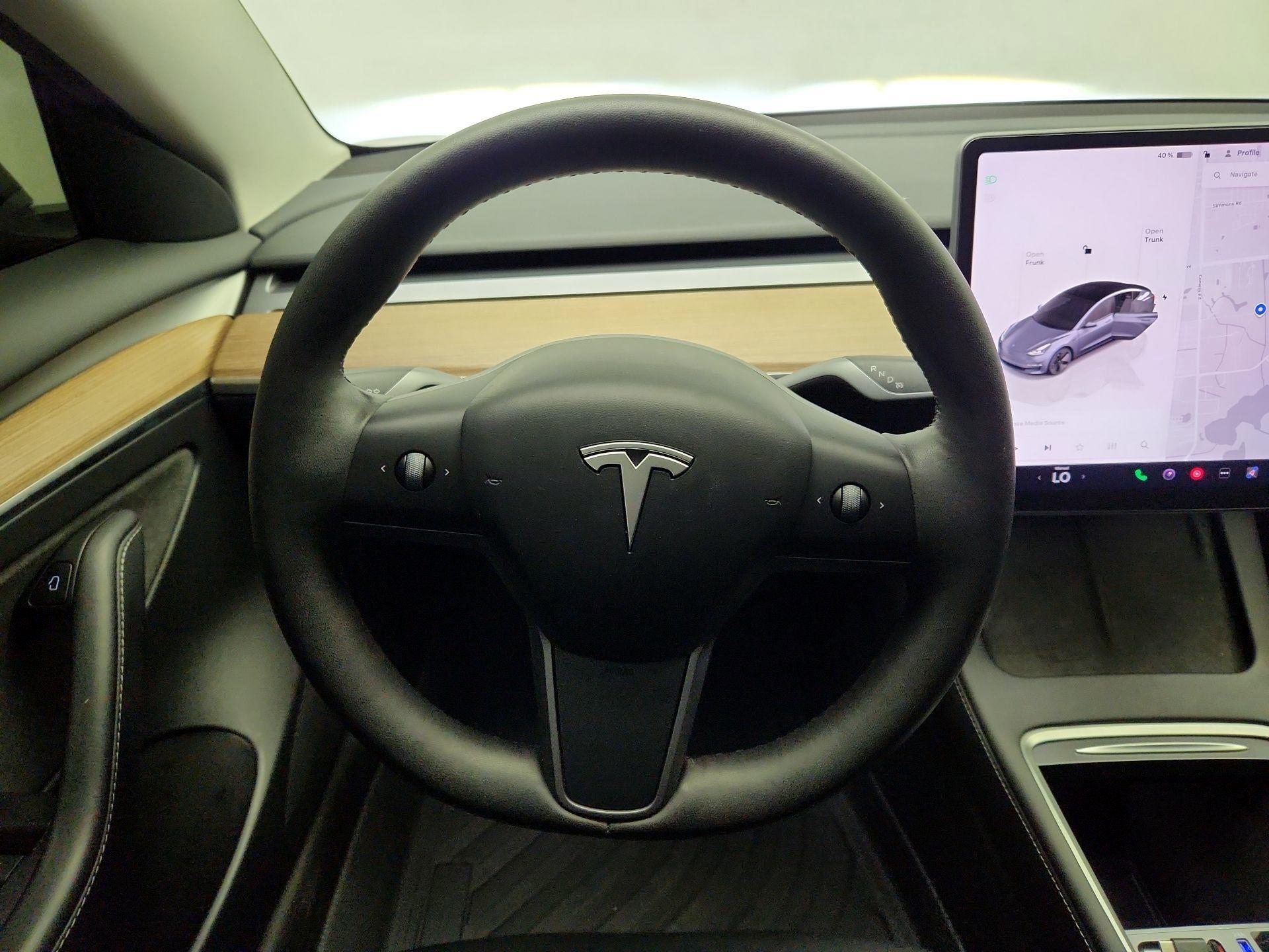Thumbnail: 2023 Tesla Model 3 - 10