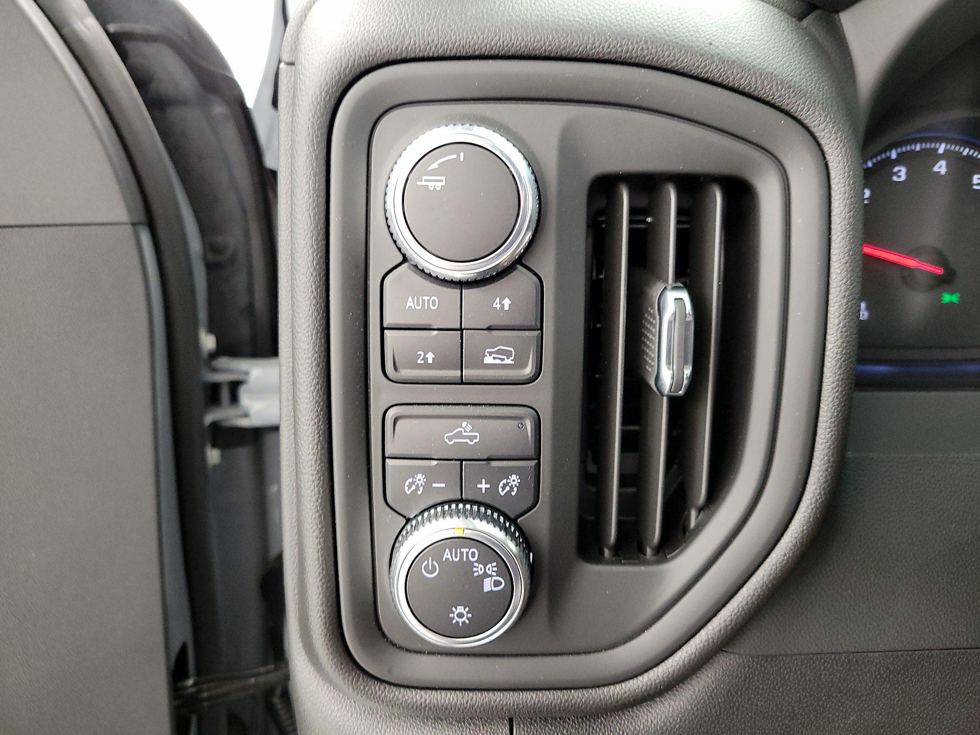 Thumbnail: 2025 GMC Sierra 1500 - 13