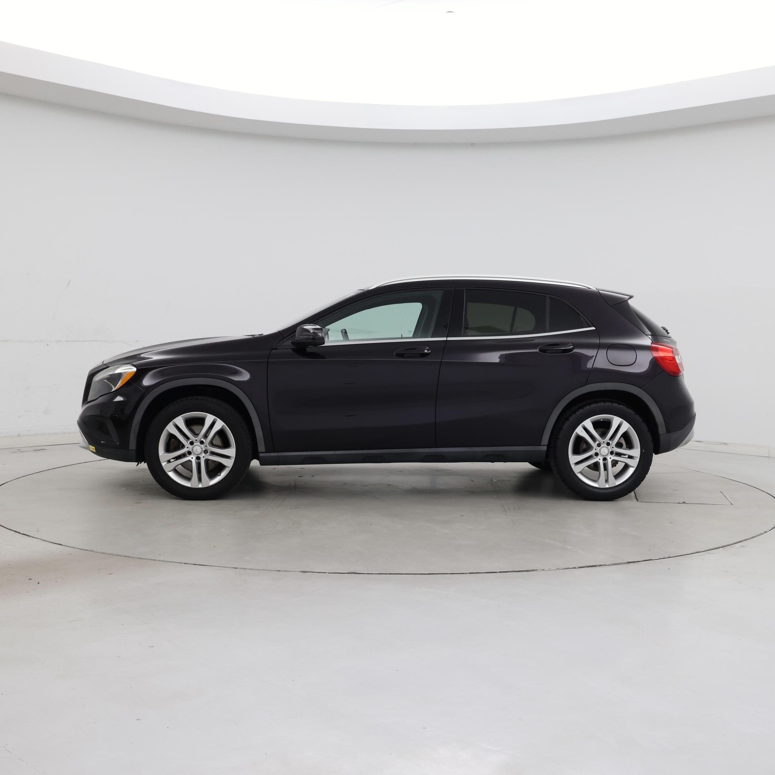 Thumbnail: 2016 Mercedes-Benz GLA - 3