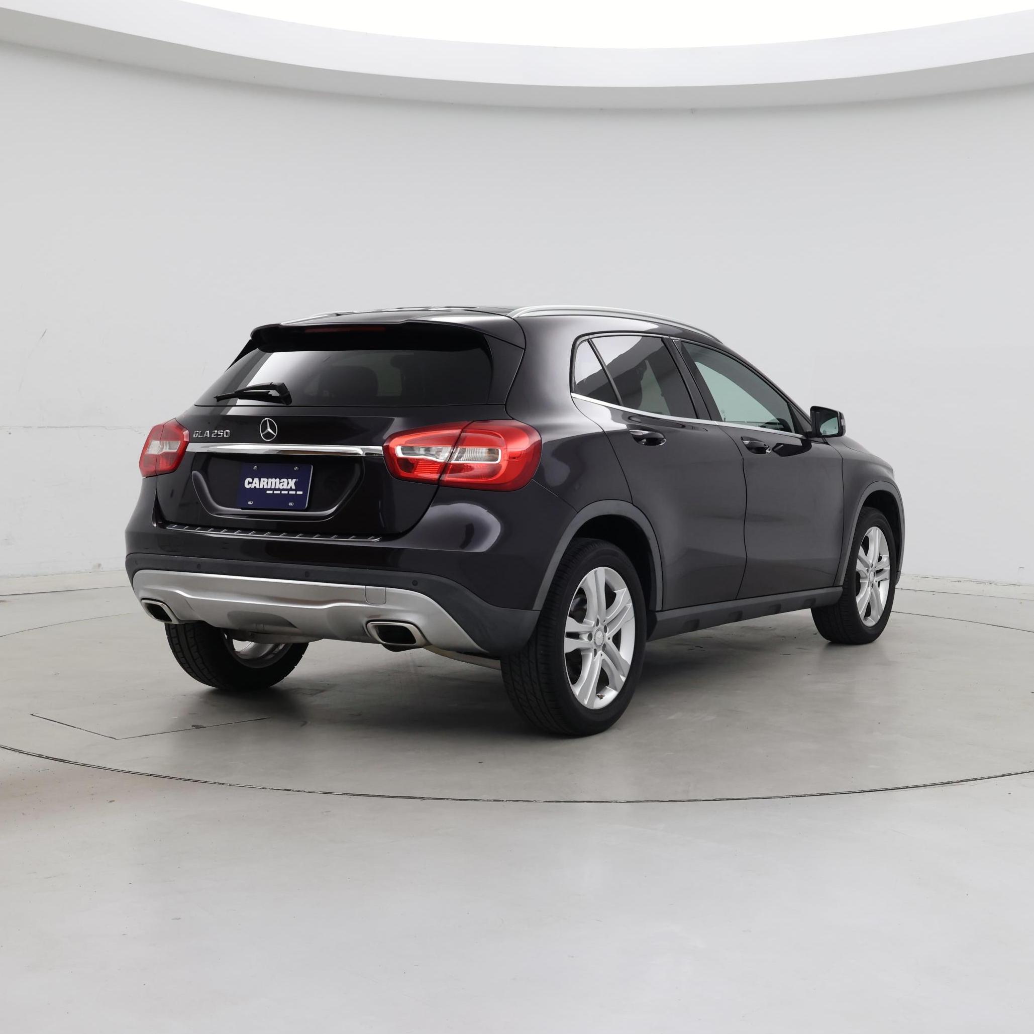 Thumbnail: 2016 Mercedes-Benz GLA - 8