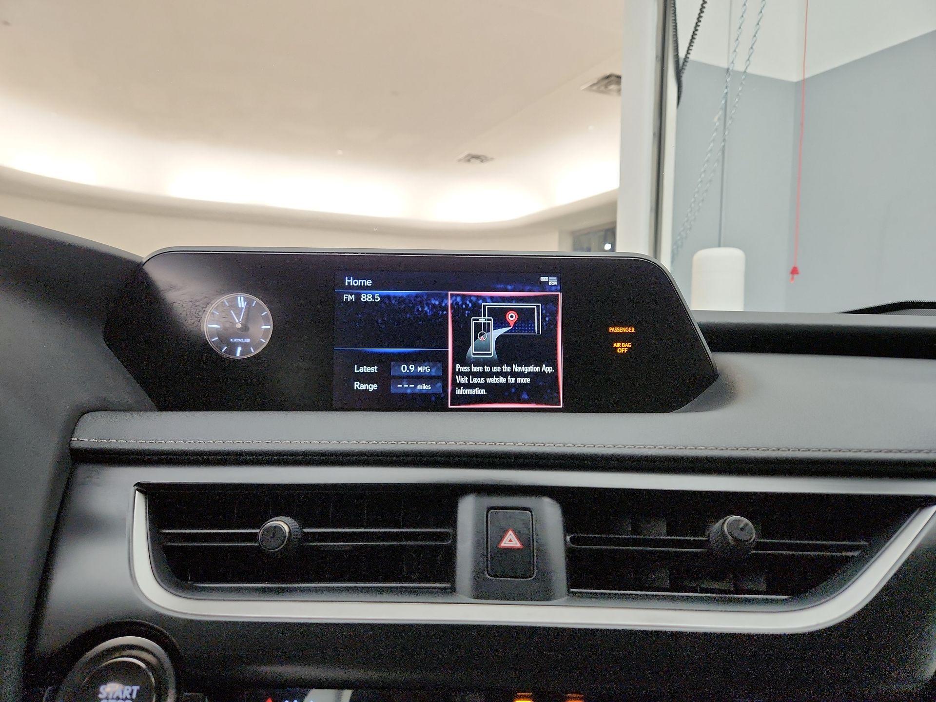 Thumbnail: 2022 Lexus UX - 15