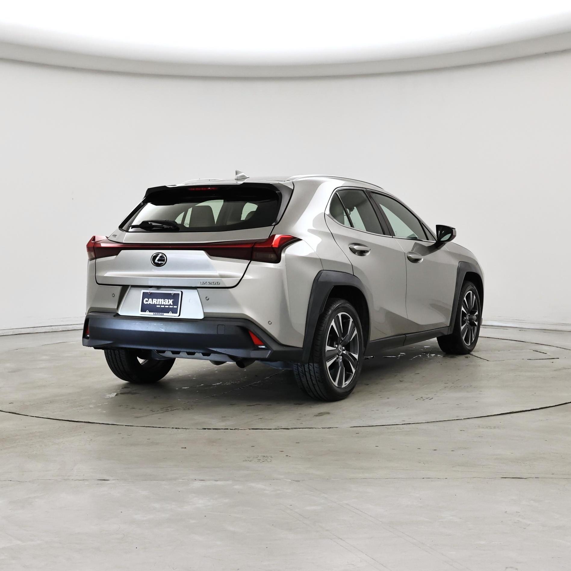 Thumbnail: 2022 Lexus UX - 8