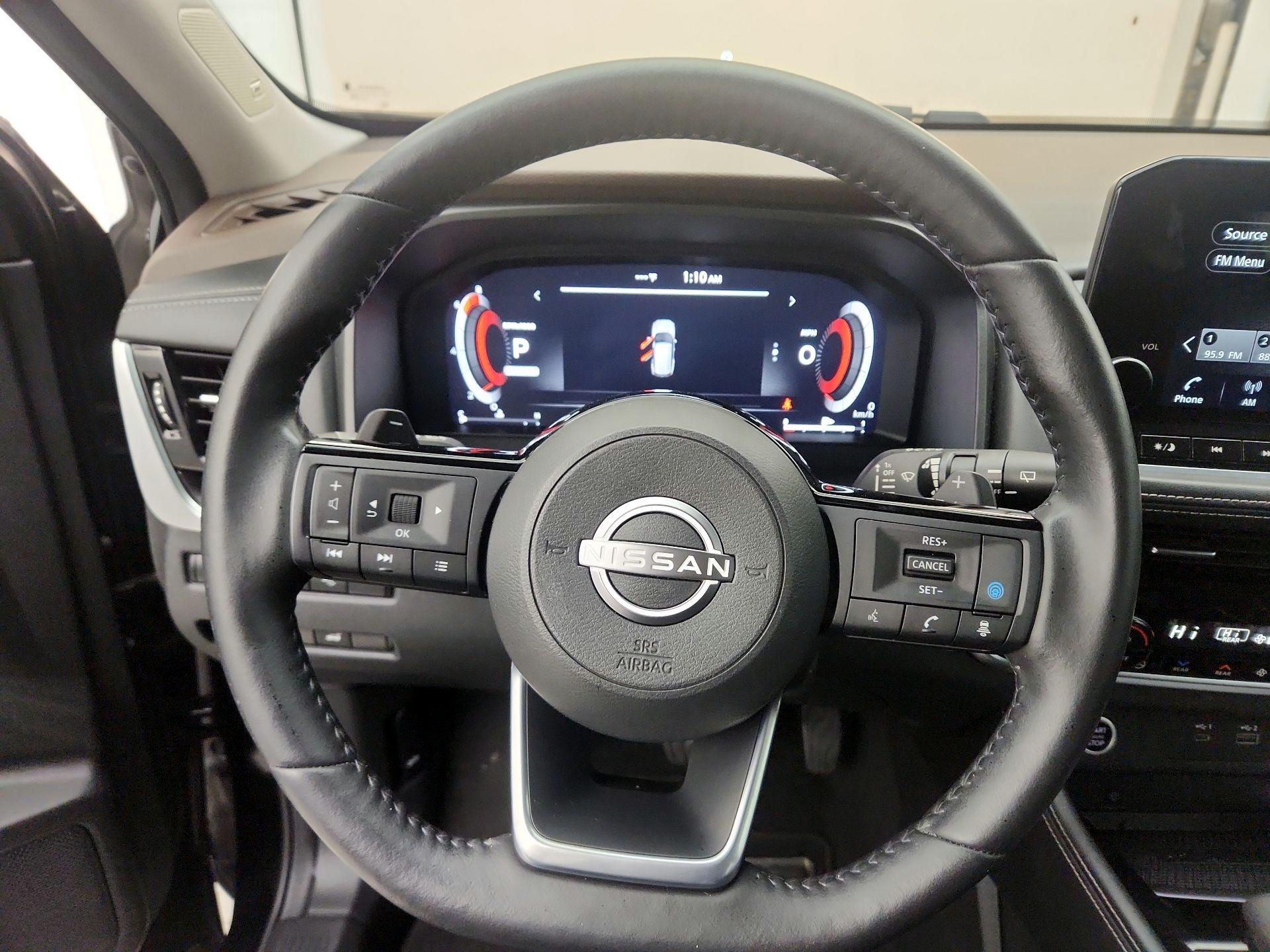 Thumbnail: 2022 Nissan Rogue - 10