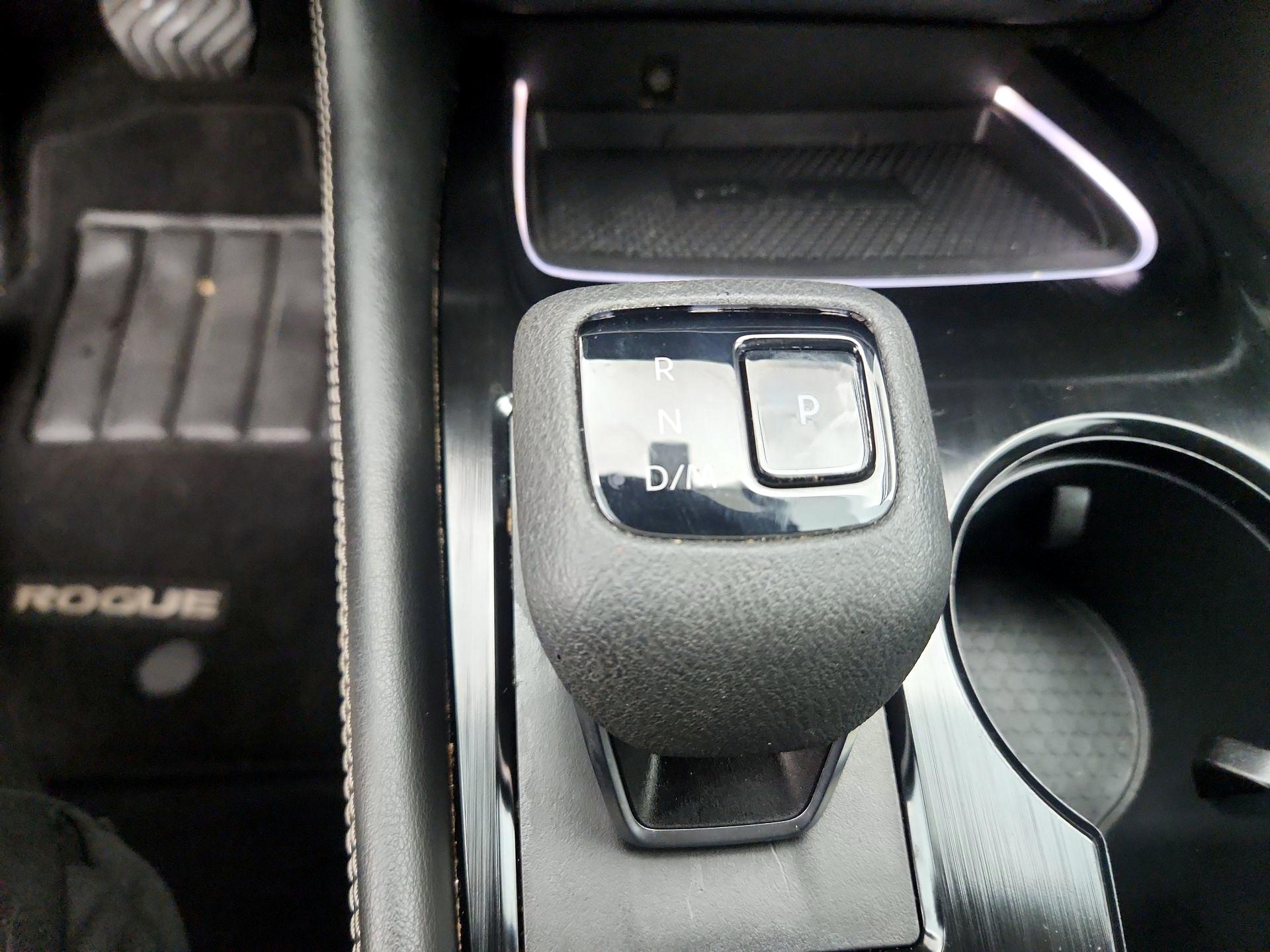 Thumbnail: 2022 Nissan Rogue - 17