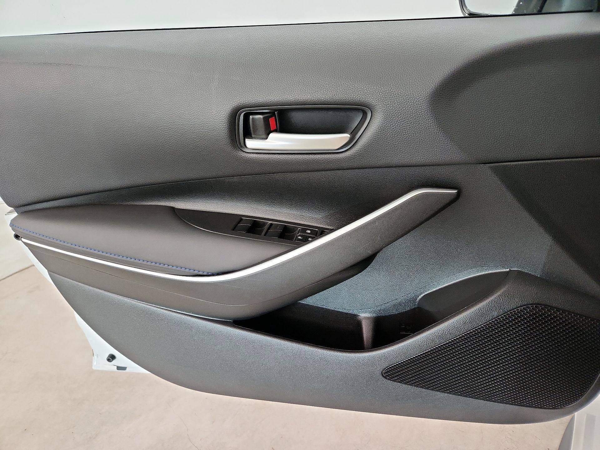 Thumbnail: 2022 Toyota Corolla - 12