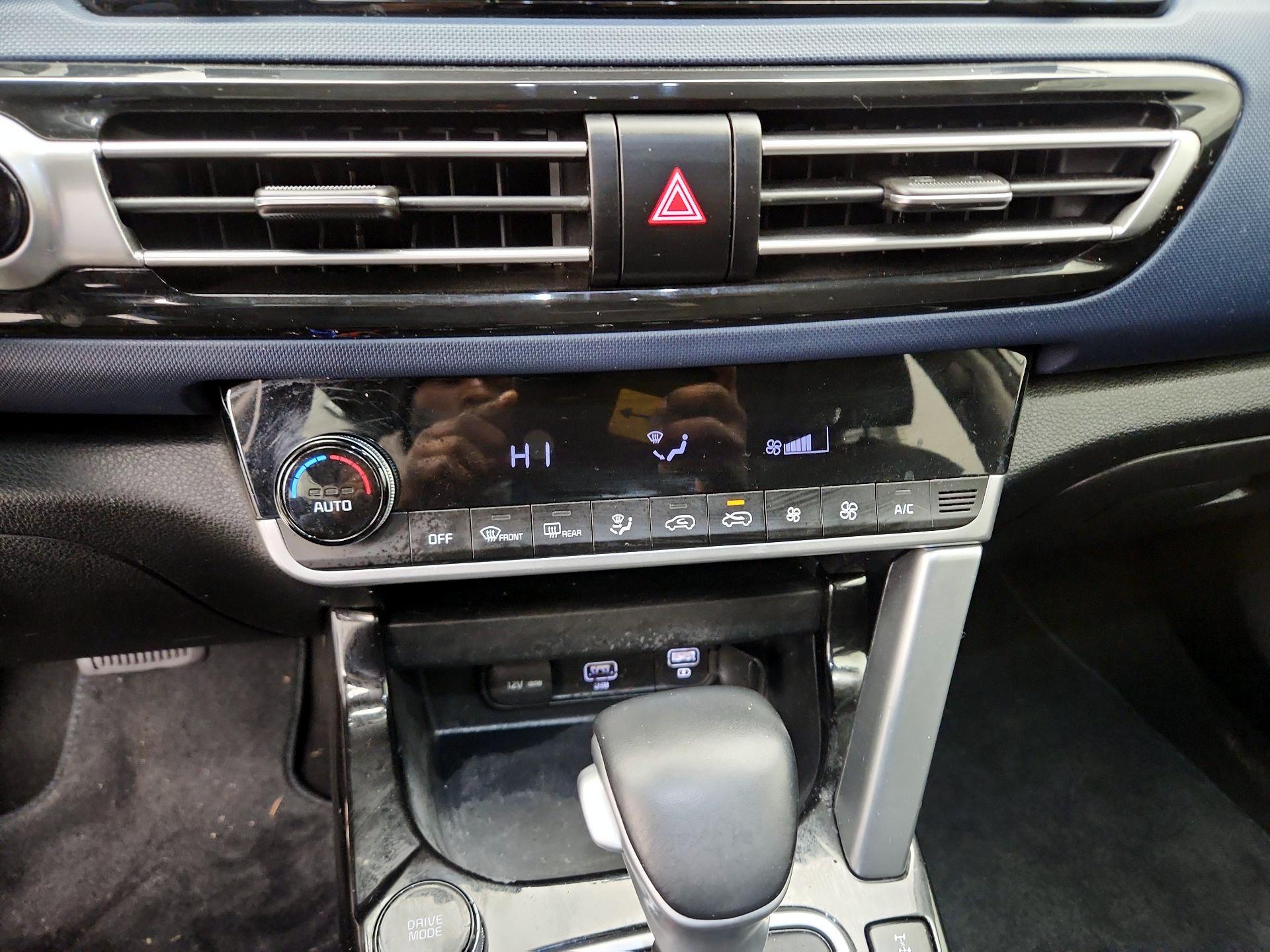 Thumbnail: 2022 Kia Seltos - 16