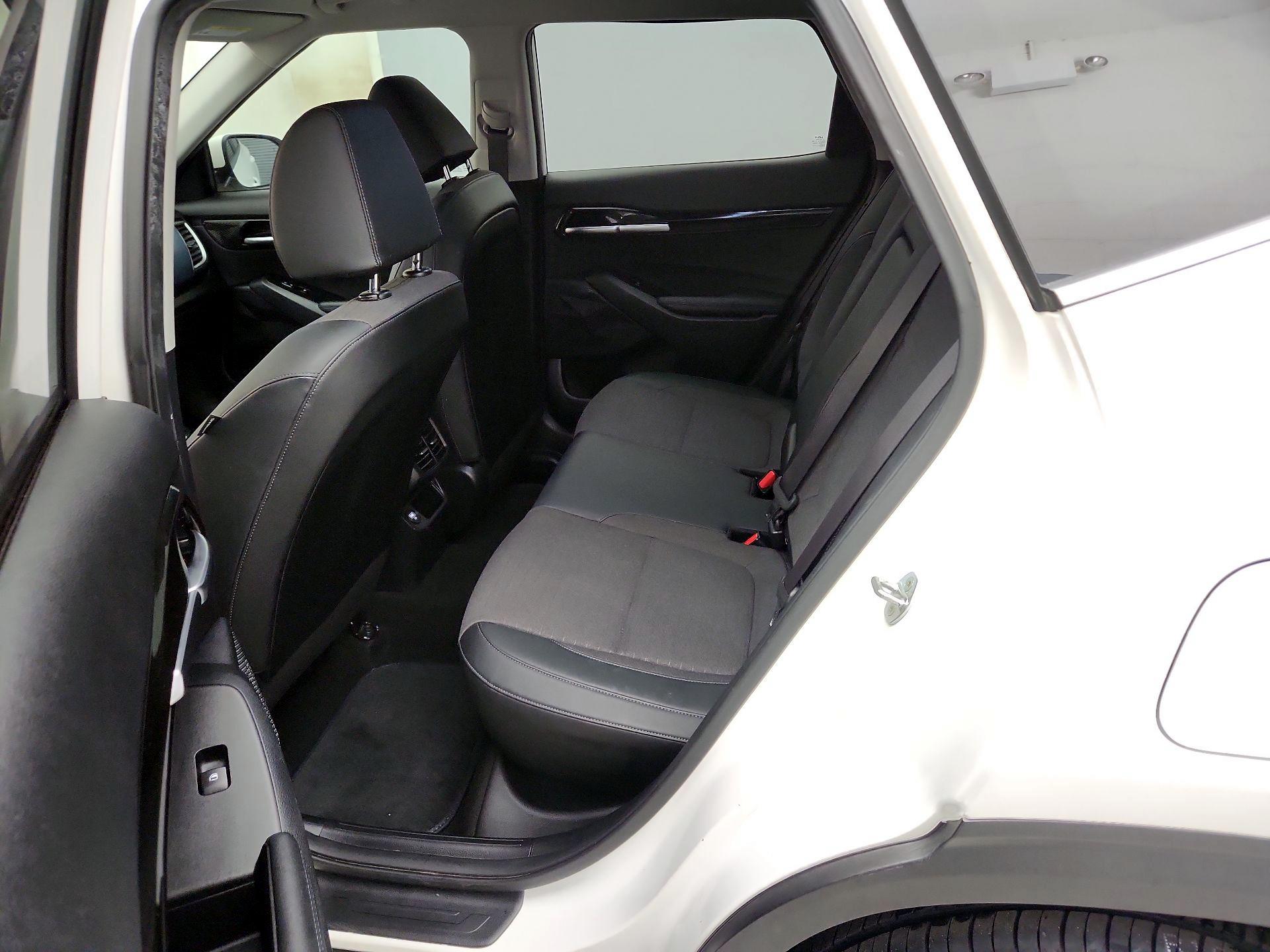 Thumbnail: 2022 Kia Seltos - 19