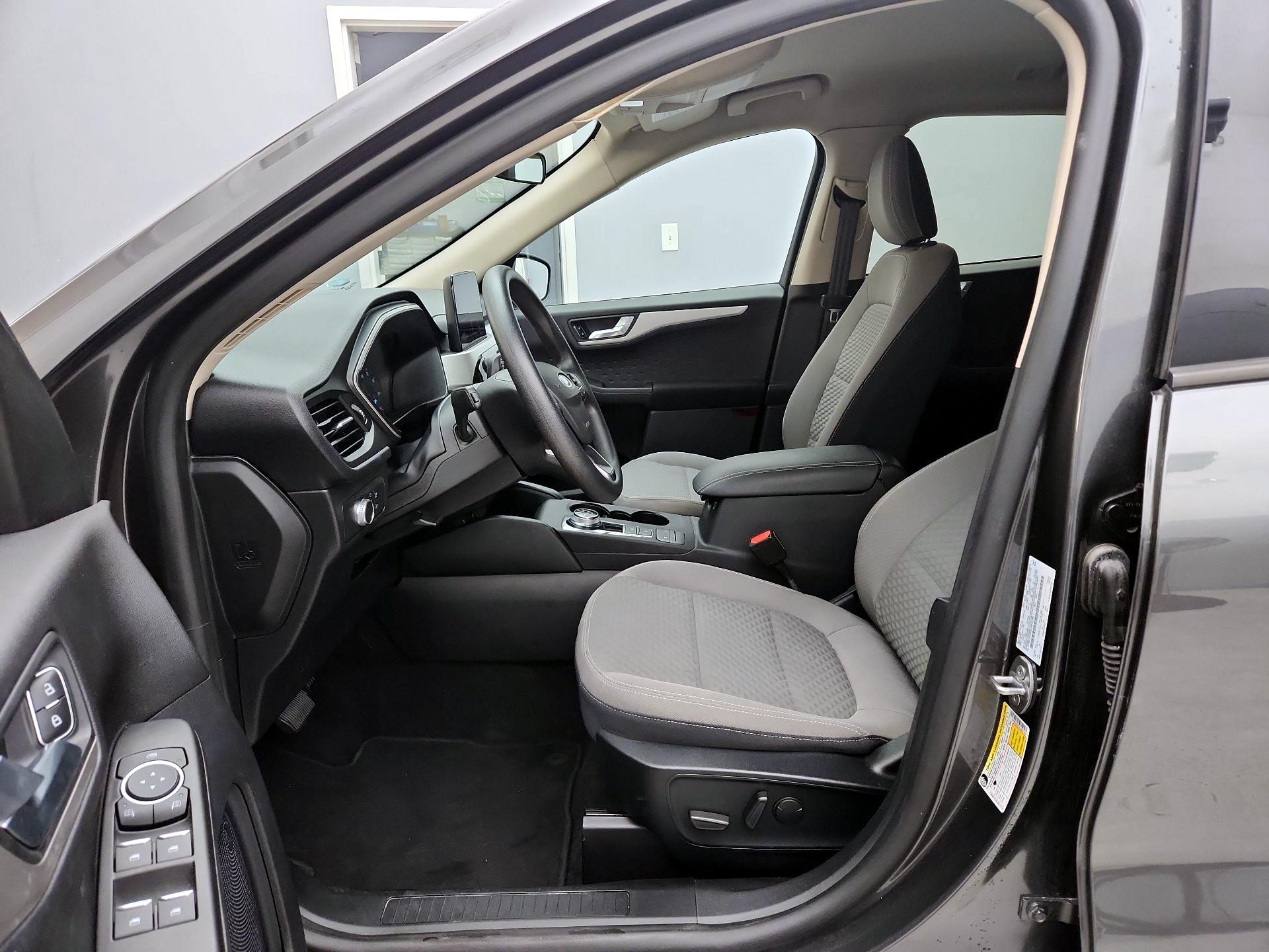 Thumbnail: 2020 Ford Escape - 11