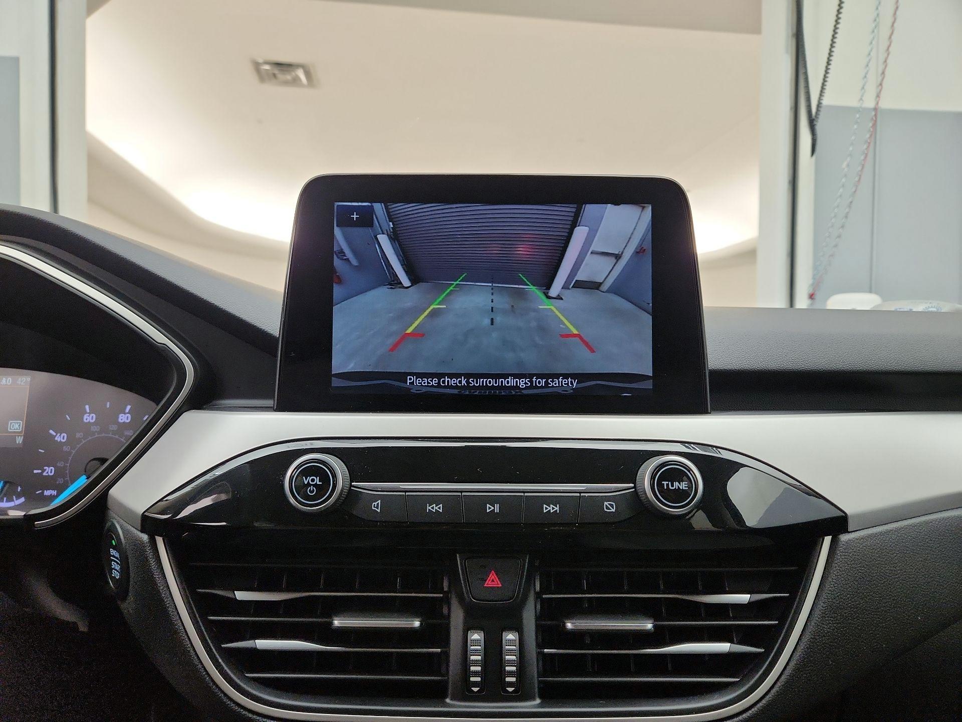 Thumbnail: 2020 Ford Escape - 15