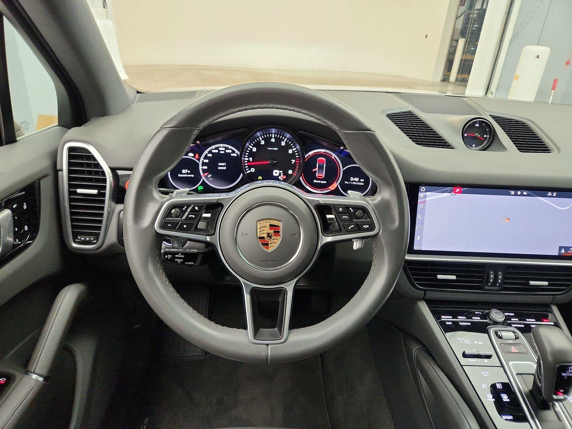 Thumbnail: 2020 Porsche Cayenne - 10