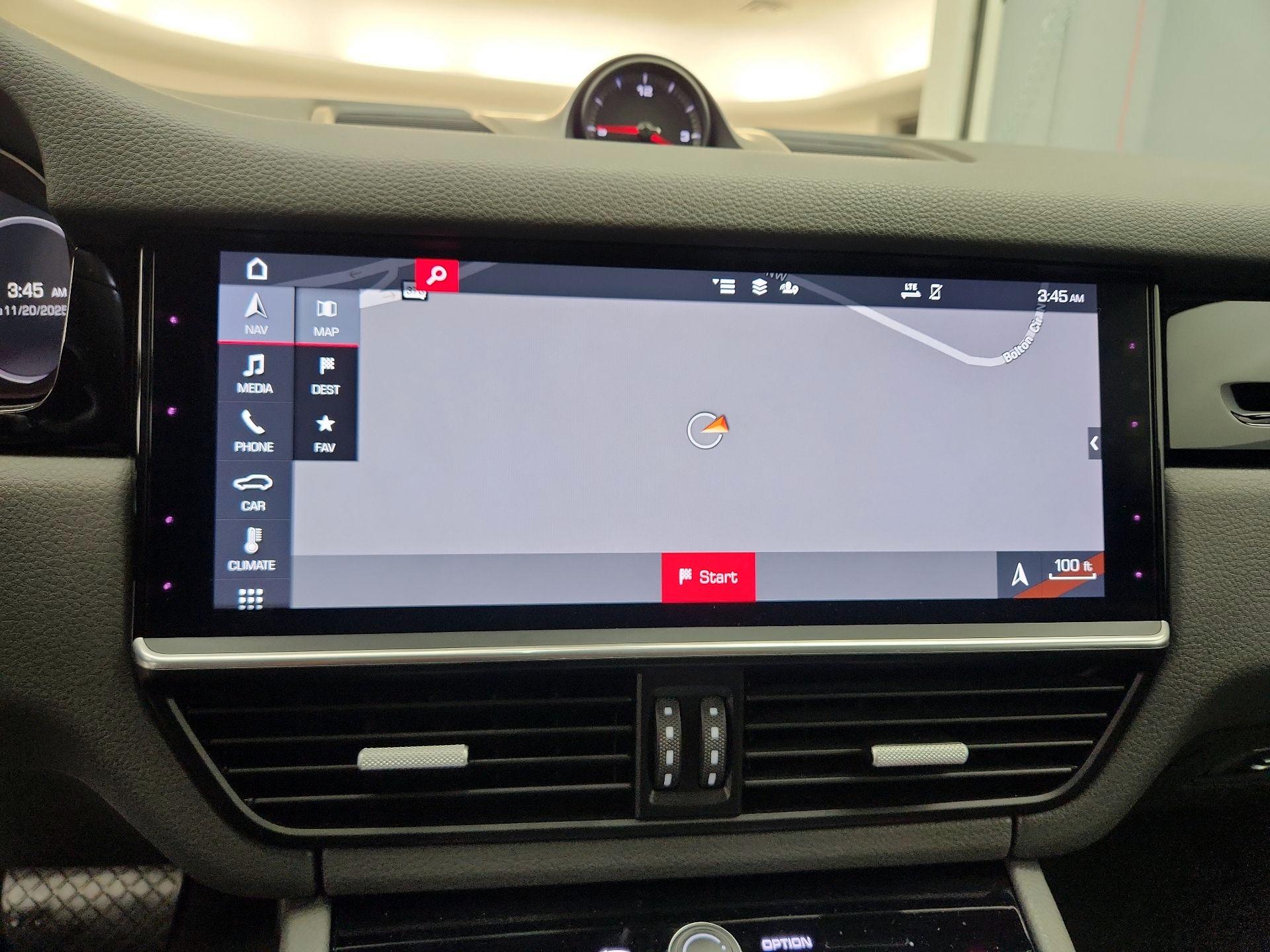 Thumbnail: 2020 Porsche Cayenne - 14