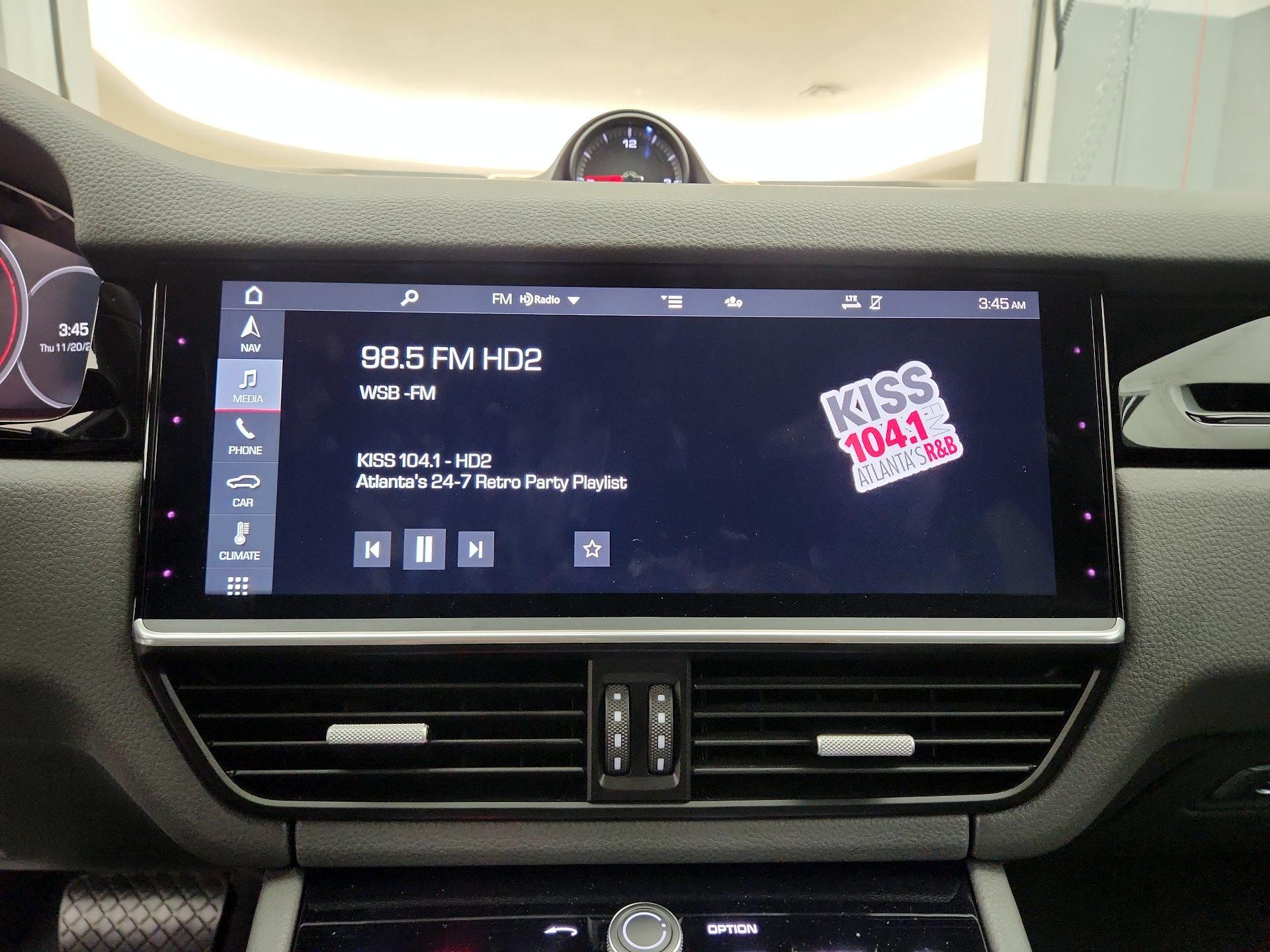 Thumbnail: 2020 Porsche Cayenne - 16