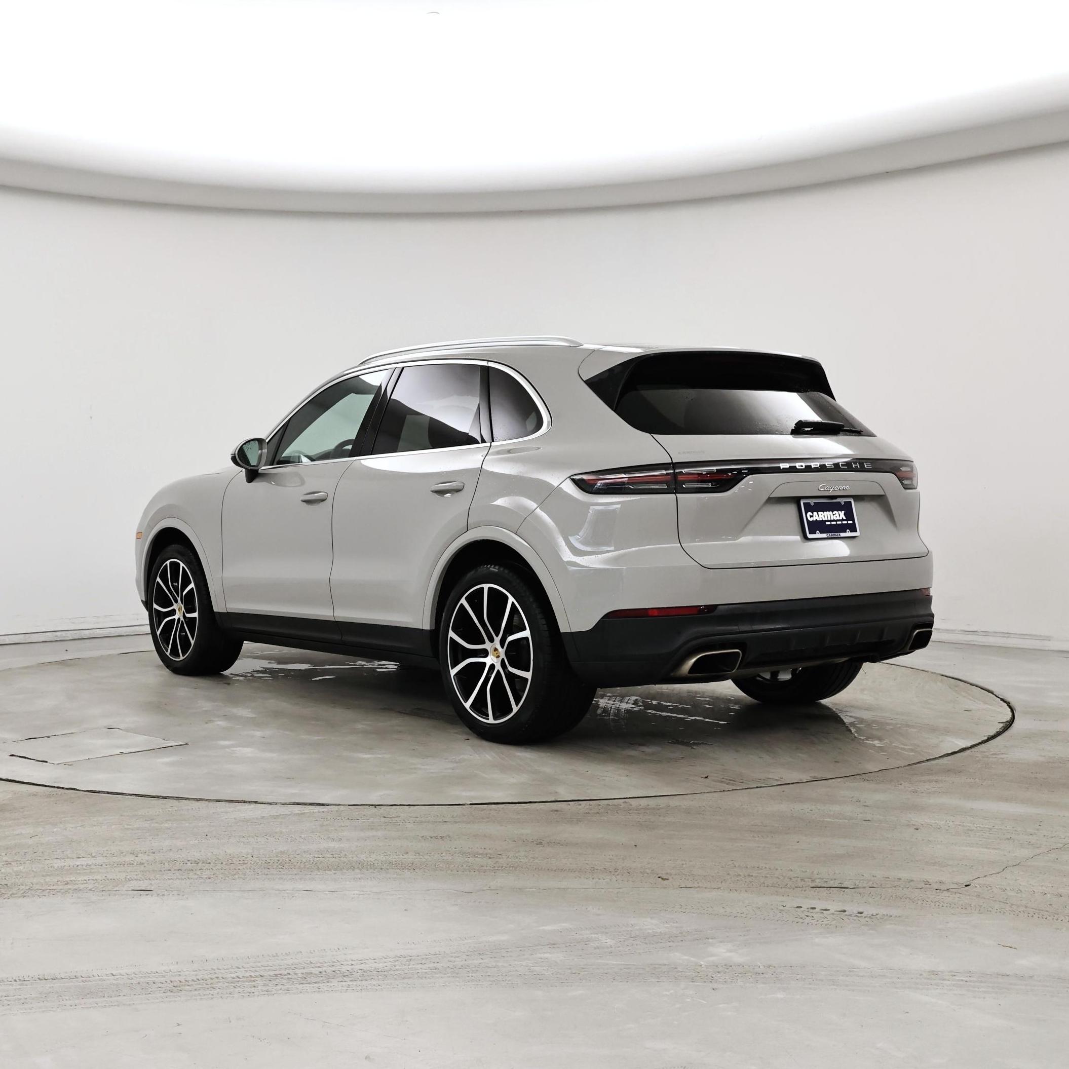 Thumbnail: 2020 Porsche Cayenne - 2