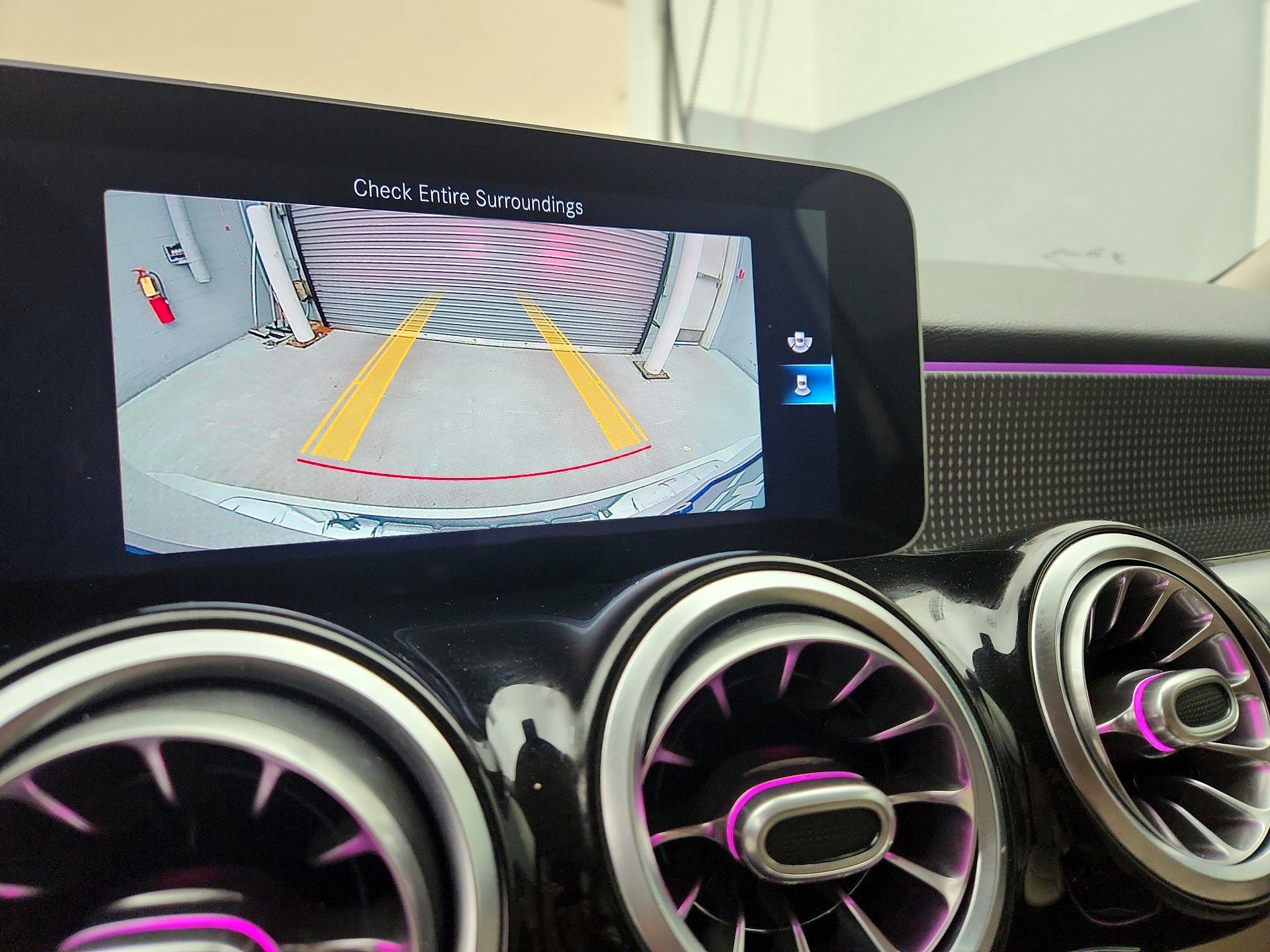 Thumbnail: 2021 Mercedes-Benz GLB - 14