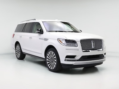 White 2019 Lincoln Navigator Reserve