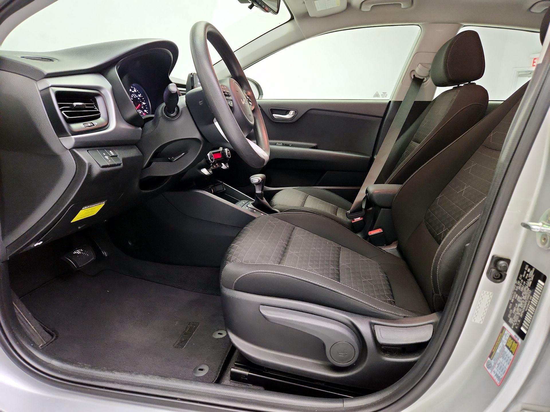 Thumbnail: 2023 Kia Rio - 11