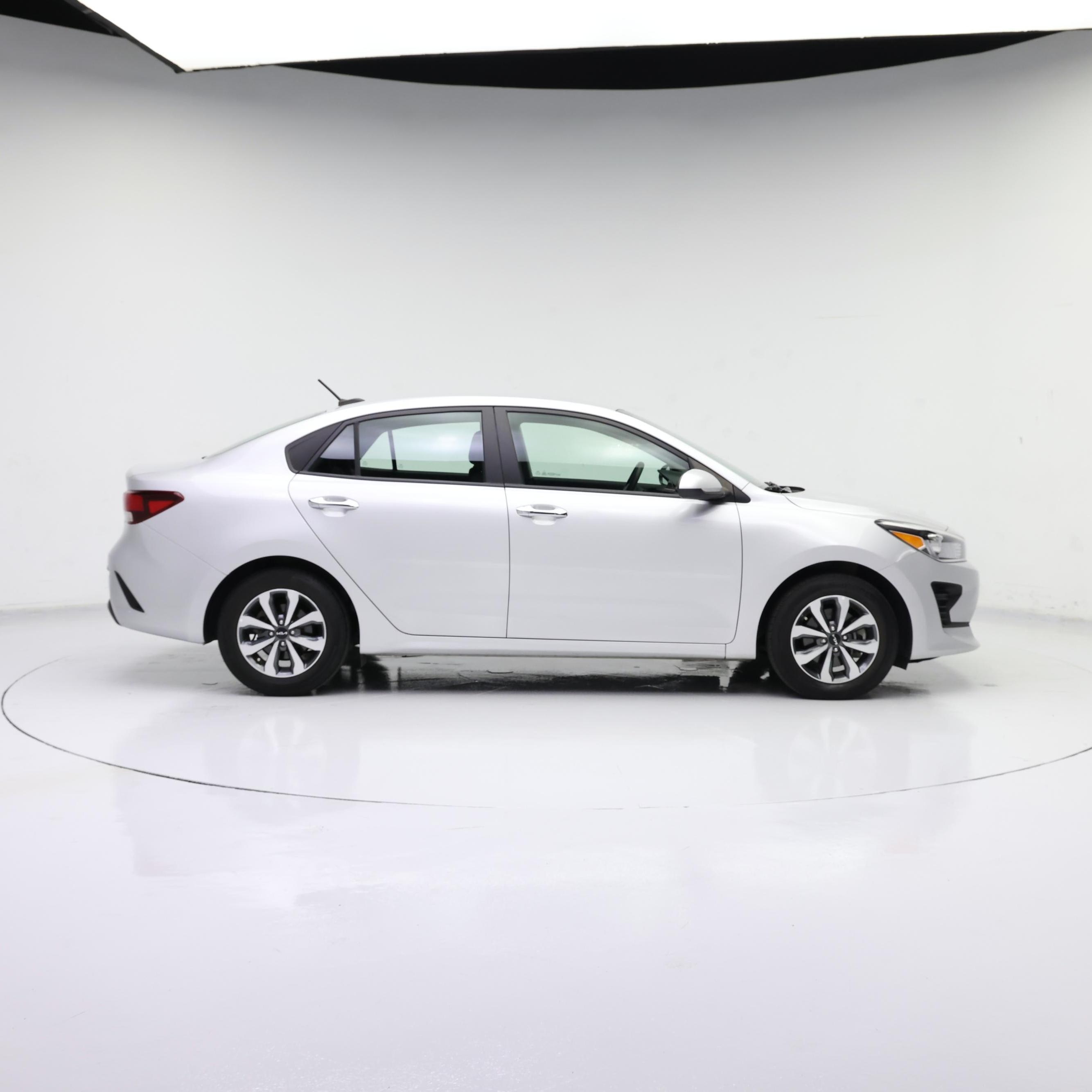 Thumbnail: 2023 Kia Rio - 7